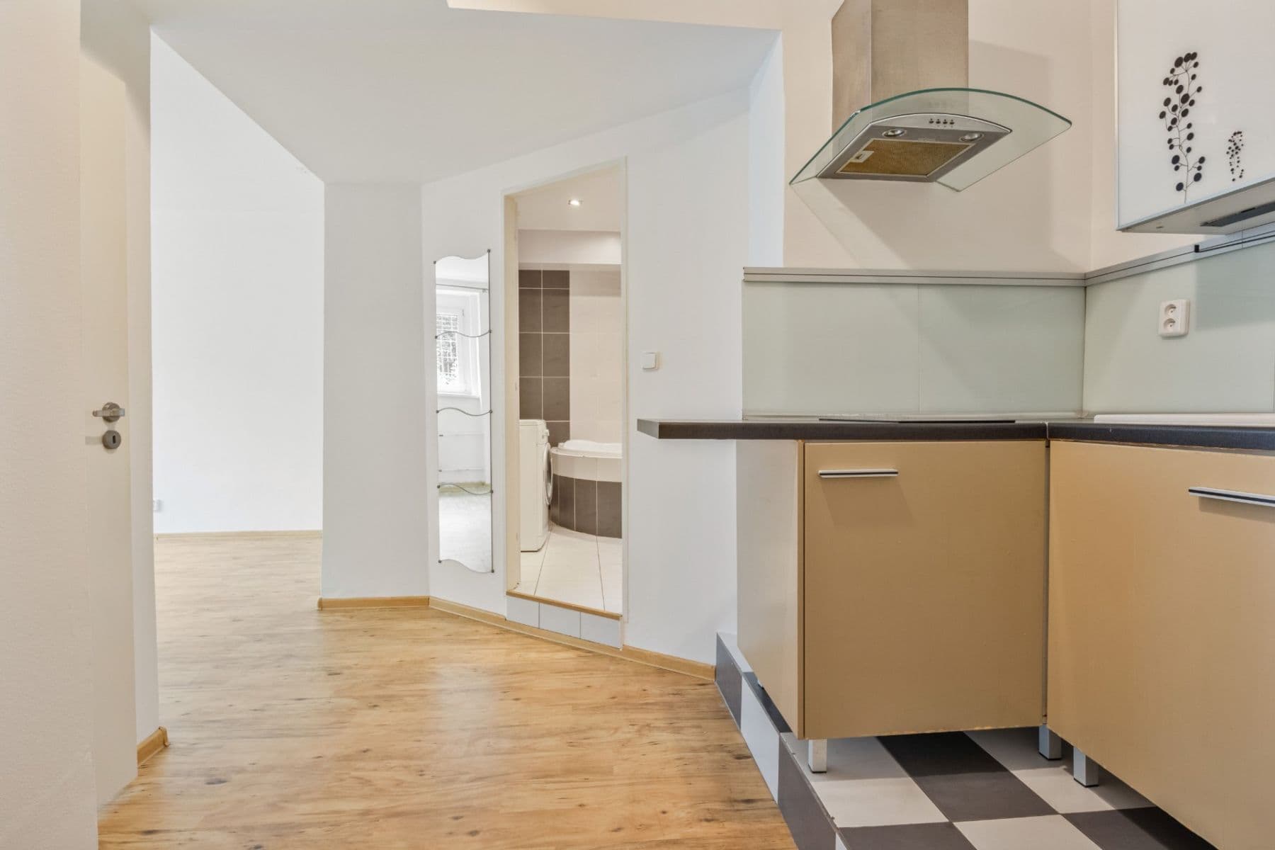 Prenájom bytu 2-izbový 44 m², Podolská, Praha, Praha Prenájom bytu 2-izbový 44 m², Podolská, Praha, Praha
