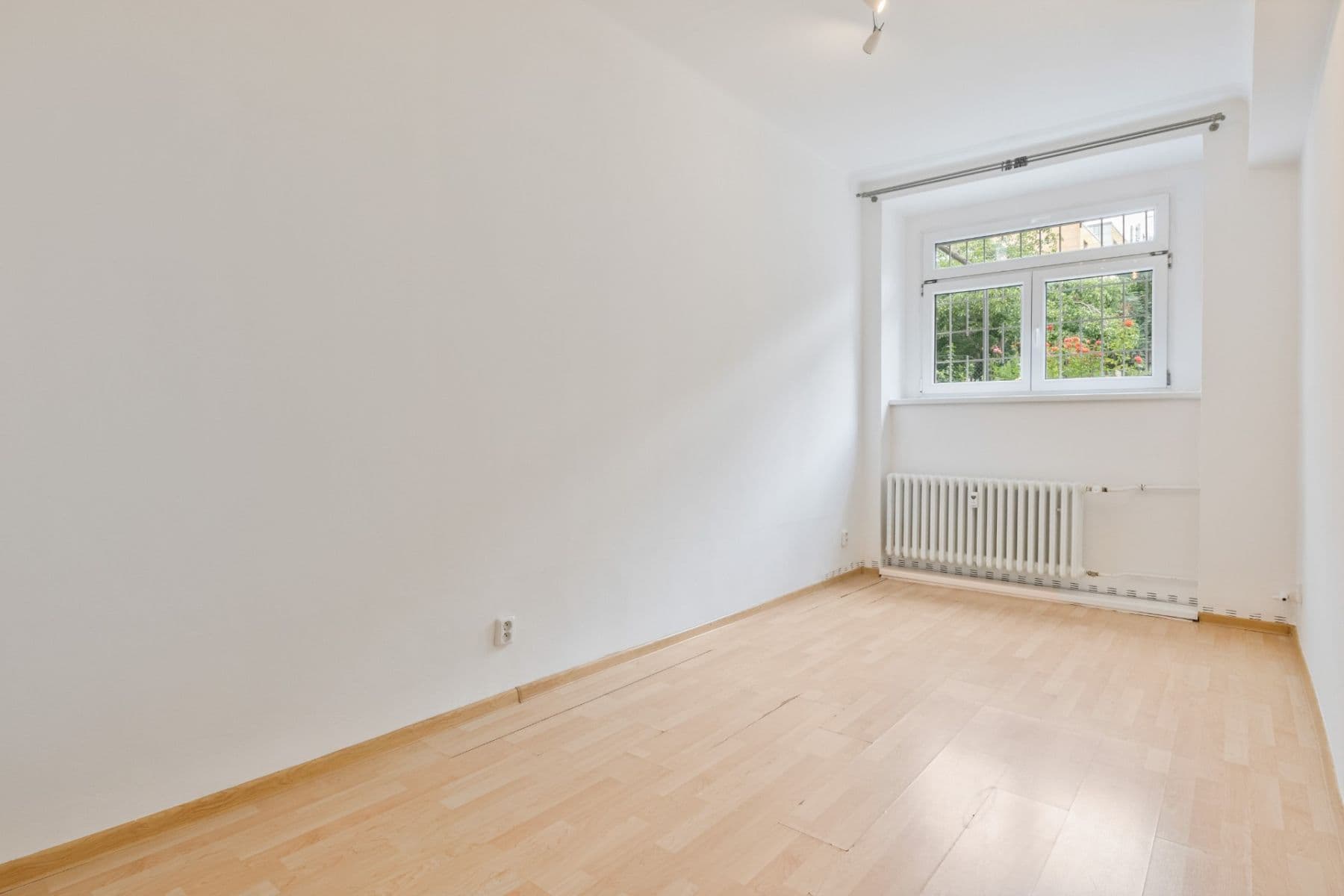 Prenájom bytu 2-izbový 44 m², Podolská, Praha, Praha Prenájom bytu 2-izbový 44 m², Podolská, Praha, Praha