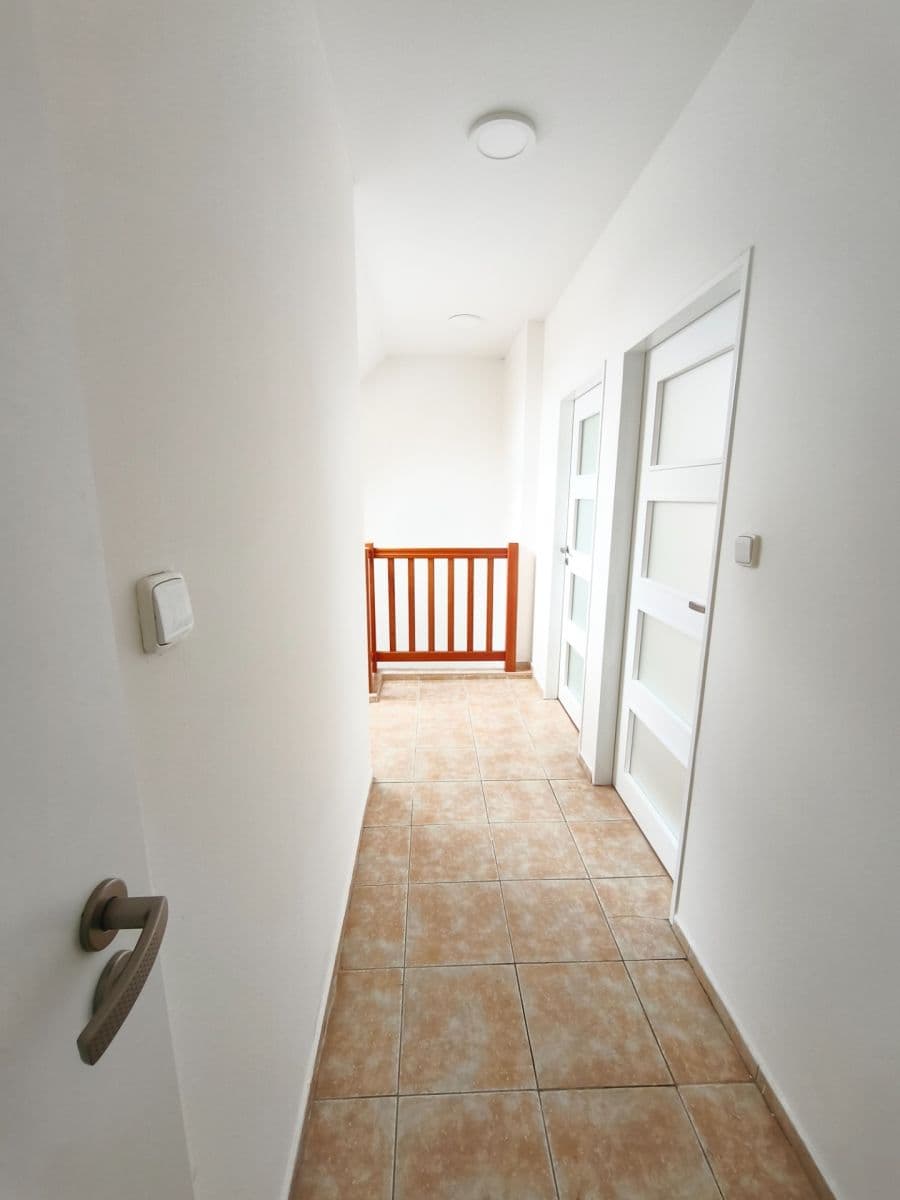 Prenájom bytu 4-izbový 106 m², Boleslavská, Sobotka, Královéhradecký kraj Prenájom bytu 4-izbový 106 m², Boleslavská, Sobotka, Královéhradecký kraj
