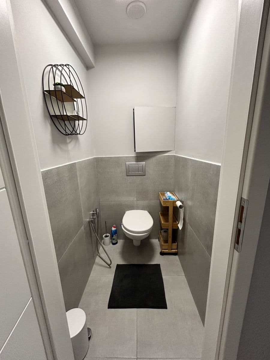Predaj bytu 2-izbový 60 m², sídl. Hůrka, Kralupy nad Vltavou, Středočeský kraj Predaj bytu 2-izbový 60 m², sídl. Hůrka, Kralupy nad Vltavou, Středočeský kraj