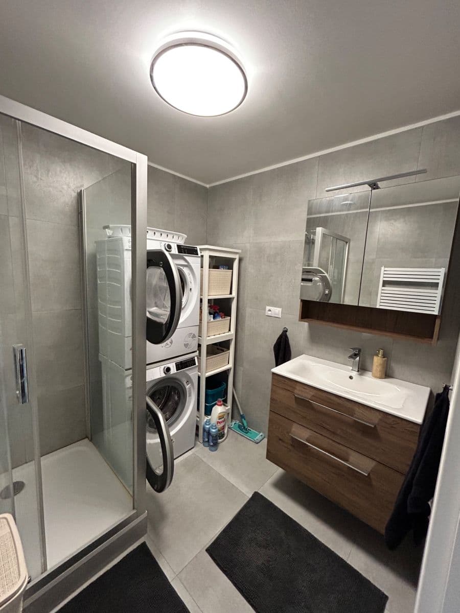Predaj bytu 2-izbový 60 m², sídl. Hůrka, Kralupy nad Vltavou, Středočeský kraj Predaj bytu 2-izbový 60 m², sídl. Hůrka, Kralupy nad Vltavou, Středočeský kraj