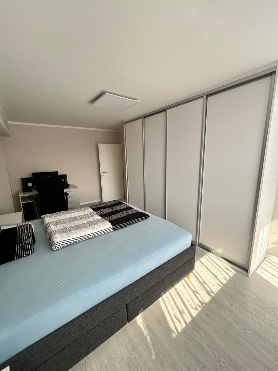 Predaj bytu 2-izbový 60 m², sídl. Hůrka, Kralupy nad Vltavou, Středočeský kraj Predaj bytu 2-izbový 60 m², sídl. Hůrka, Kralupy nad Vltavou, Středočeský kraj