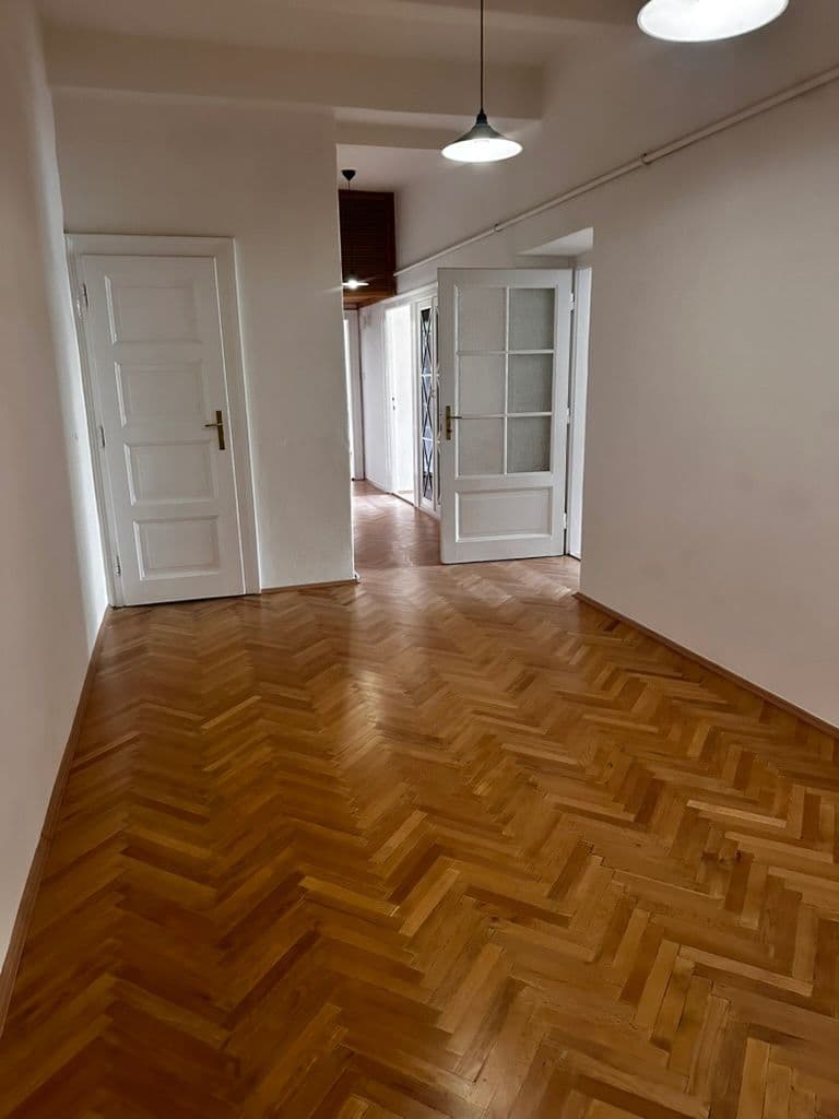 Prenájom bytu 3-izbový 146 m², Čerchovská, Praha, Praha Prenájom bytu 3-izbový 146 m², Čerchovská, Praha, Praha