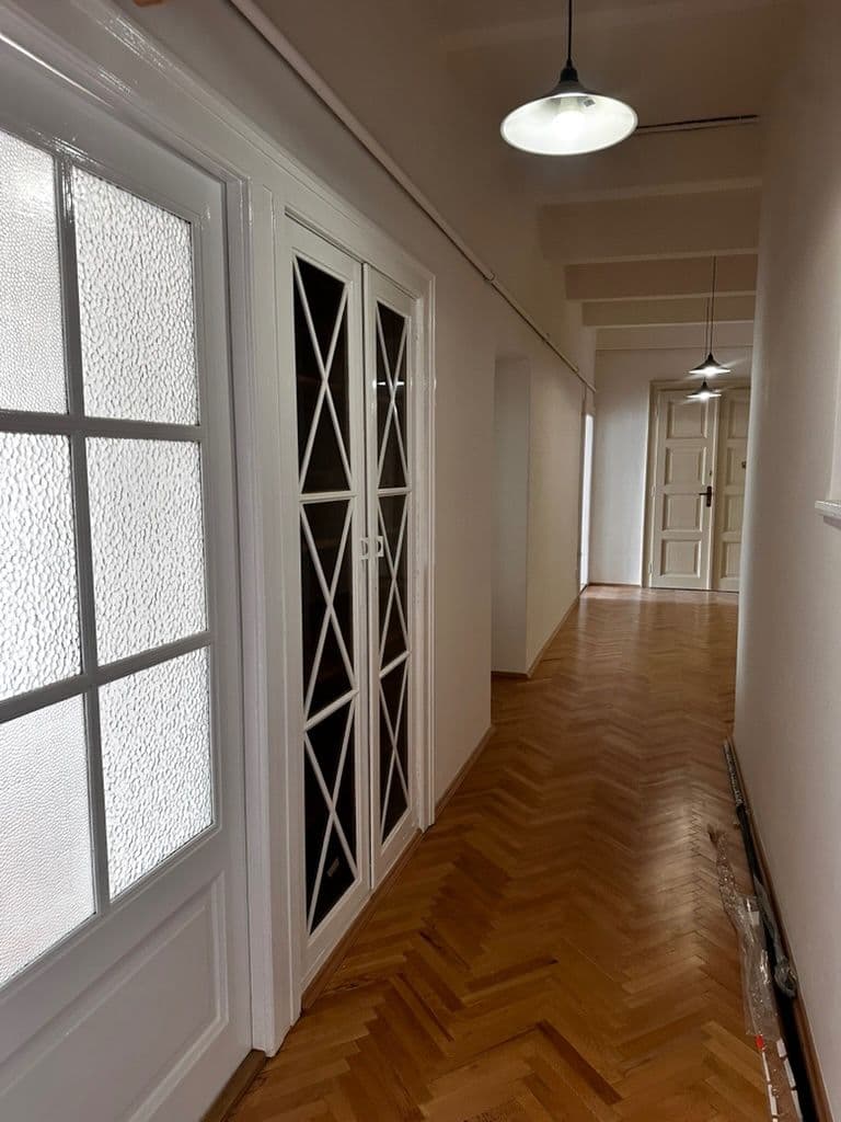 Prenájom bytu 3-izbový 146 m², Čerchovská, Praha, Praha Prenájom bytu 3-izbový 146 m², Čerchovská, Praha, Praha
