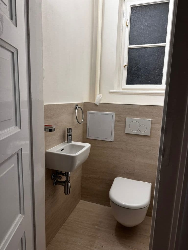 Prenájom bytu 3-izbový 146 m², Čerchovská, Praha, Praha Prenájom bytu 3-izbový 146 m², Čerchovská, Praha, Praha