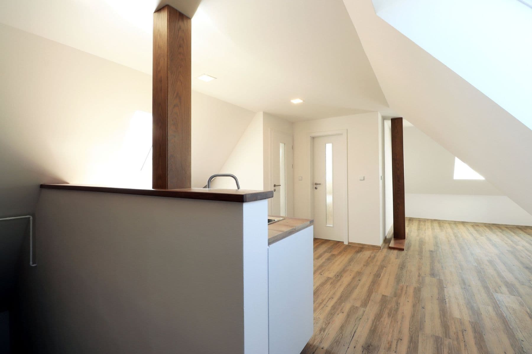 Prenájom bytu 2-izbový 65 m², Chýňská, Praha, Praha Prenájom bytu 2-izbový 65 m², Chýňská, Praha, Praha