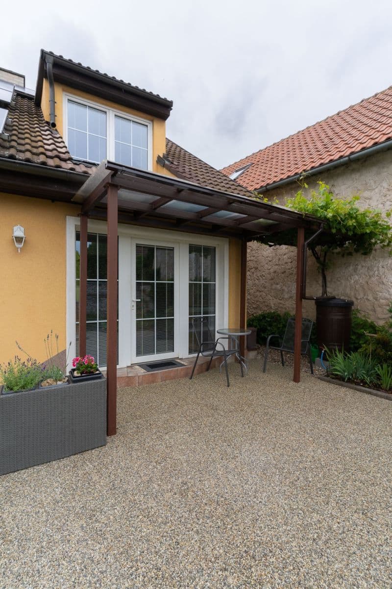 Prenájom domu 123 m², pozemok 1.700 m², Hradešín, Středočeský kraj Prenájom domu 123 m², pozemok 1.700 m², Hradešín, Středočeský kraj