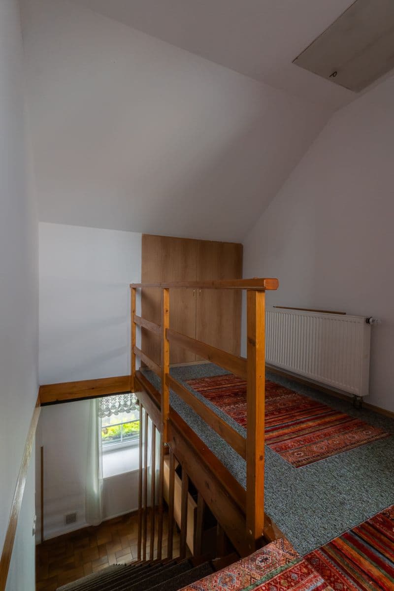 Prenájom domu 123 m², pozemok 1.700 m², Hradešín, Středočeský kraj Prenájom domu 123 m², pozemok 1.700 m², Hradešín, Středočeský kraj