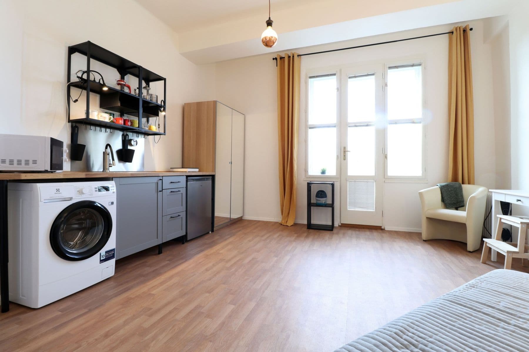 Prenájom bytu 1-izbový 21 m², Sportovní, Praha, Praha Prenájom bytu 1-izbový 21 m², Sportovní, Praha, Praha