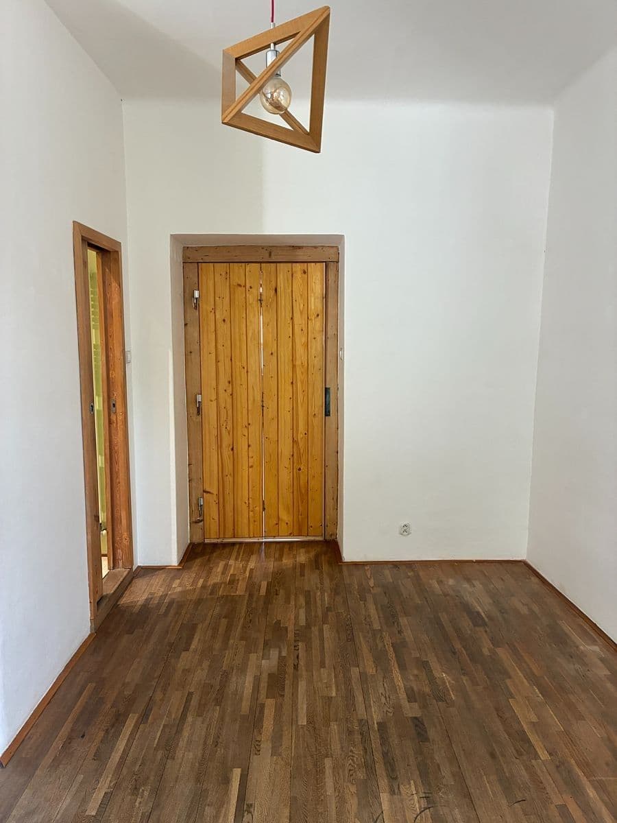 Prenájom bytu 2-izbový 53 m², U Uranie, Praha, Praha Prenájom bytu 2-izbový 53 m², U Uranie, Praha, Praha