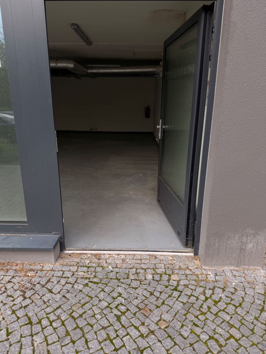 Prenájom nebytového priestoru 50 m², Blahoslavova, Praha, Praha Prenájom nebytového priestoru 50 m², Blahoslavova, Praha, Praha