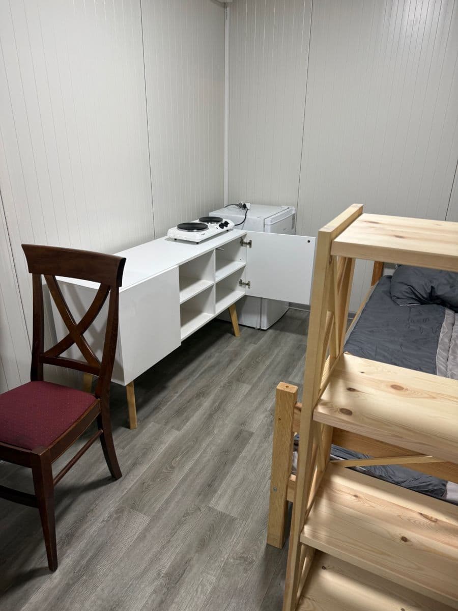 Prenájom bytu Garsoniéra 15 m², U Elektry, Praha, Praha Prenájom bytu Garsoniéra 15 m², U Elektry, Praha, Praha