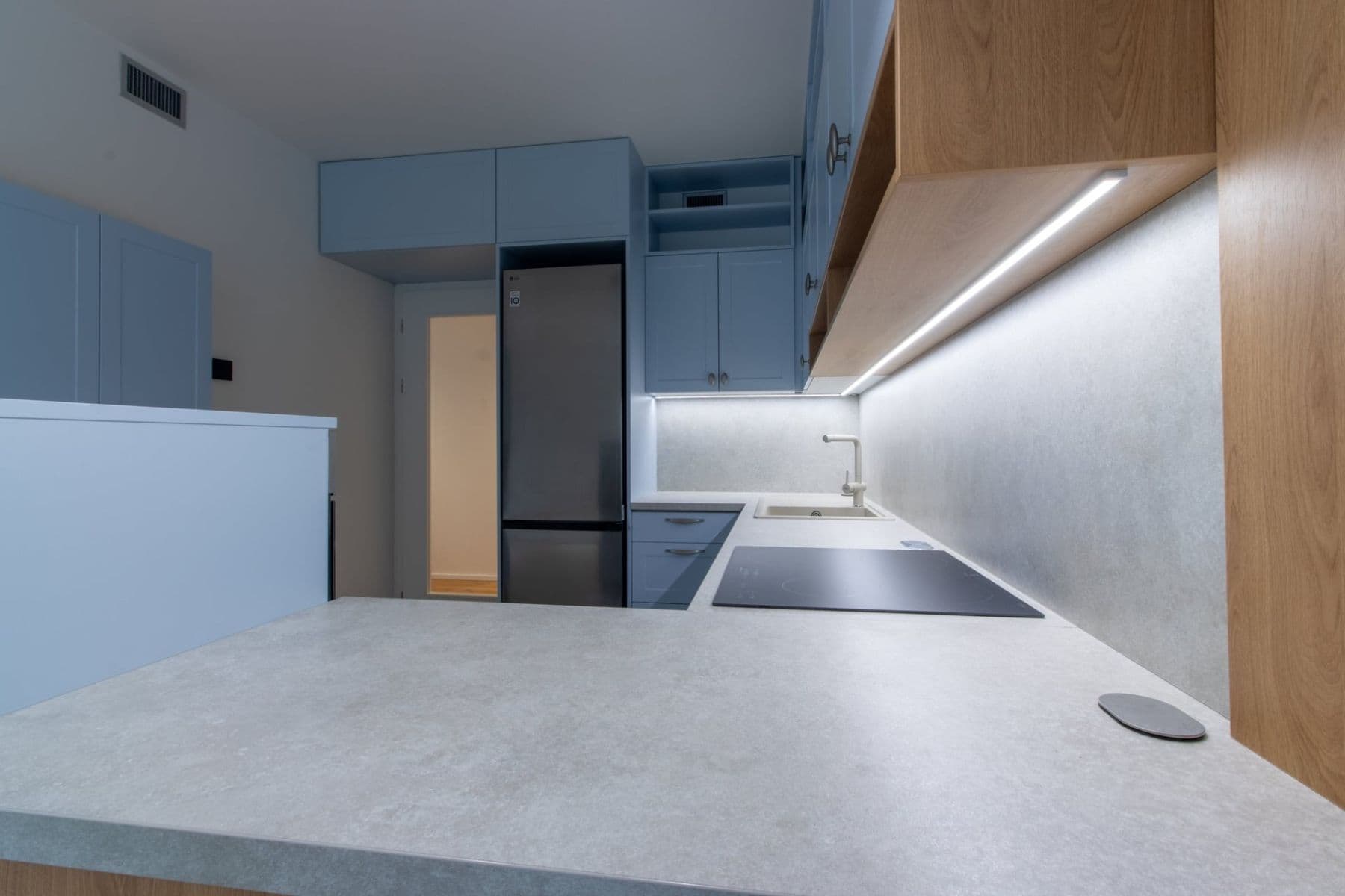 Prenájom bytu 3-izbový 82 m², U Komína, Praha, Praha Prenájom bytu 3-izbový 82 m², U Komína, Praha, Praha