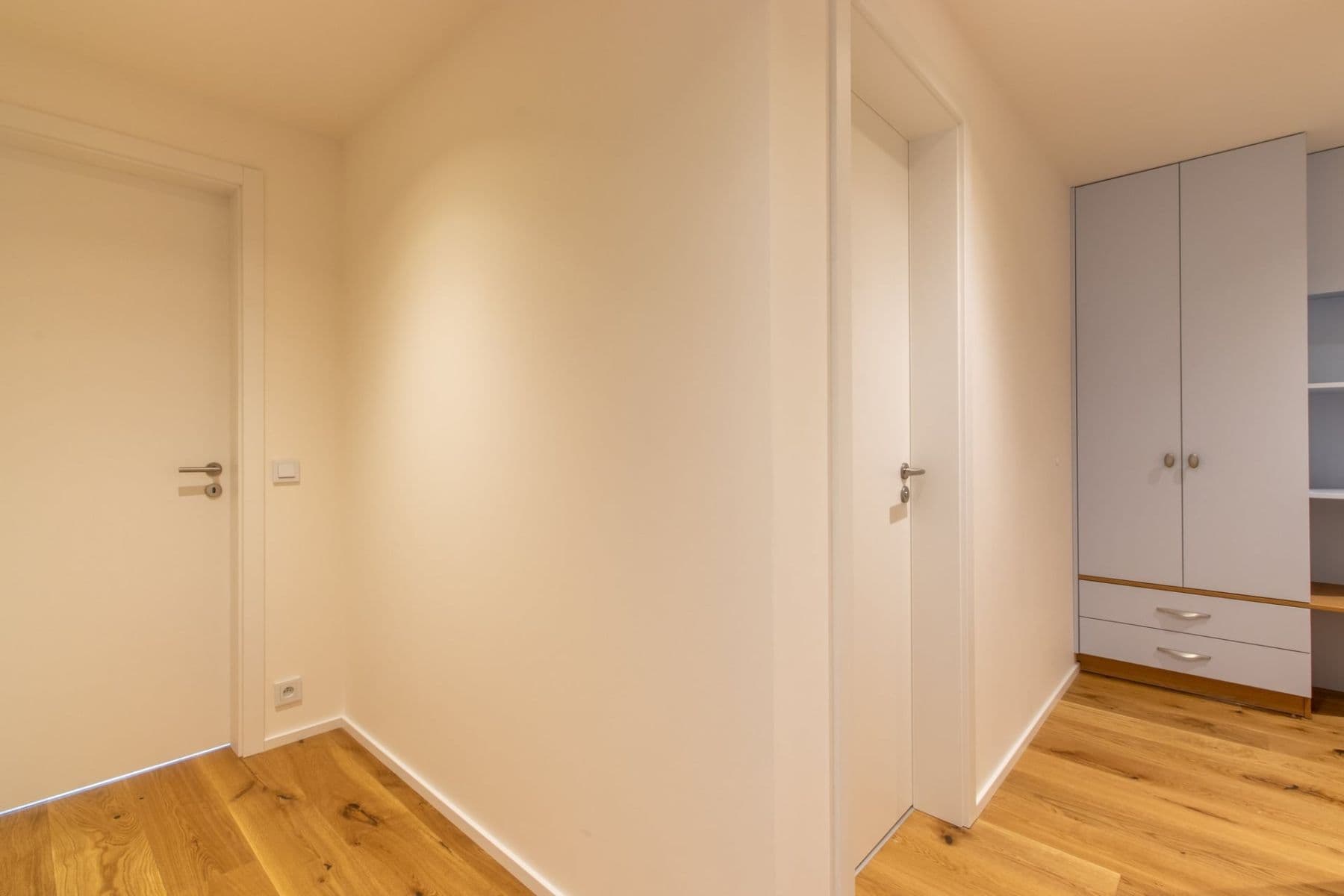 Prenájom bytu 3-izbový 82 m², U Komína, Praha, Praha Prenájom bytu 3-izbový 82 m², U Komína, Praha, Praha