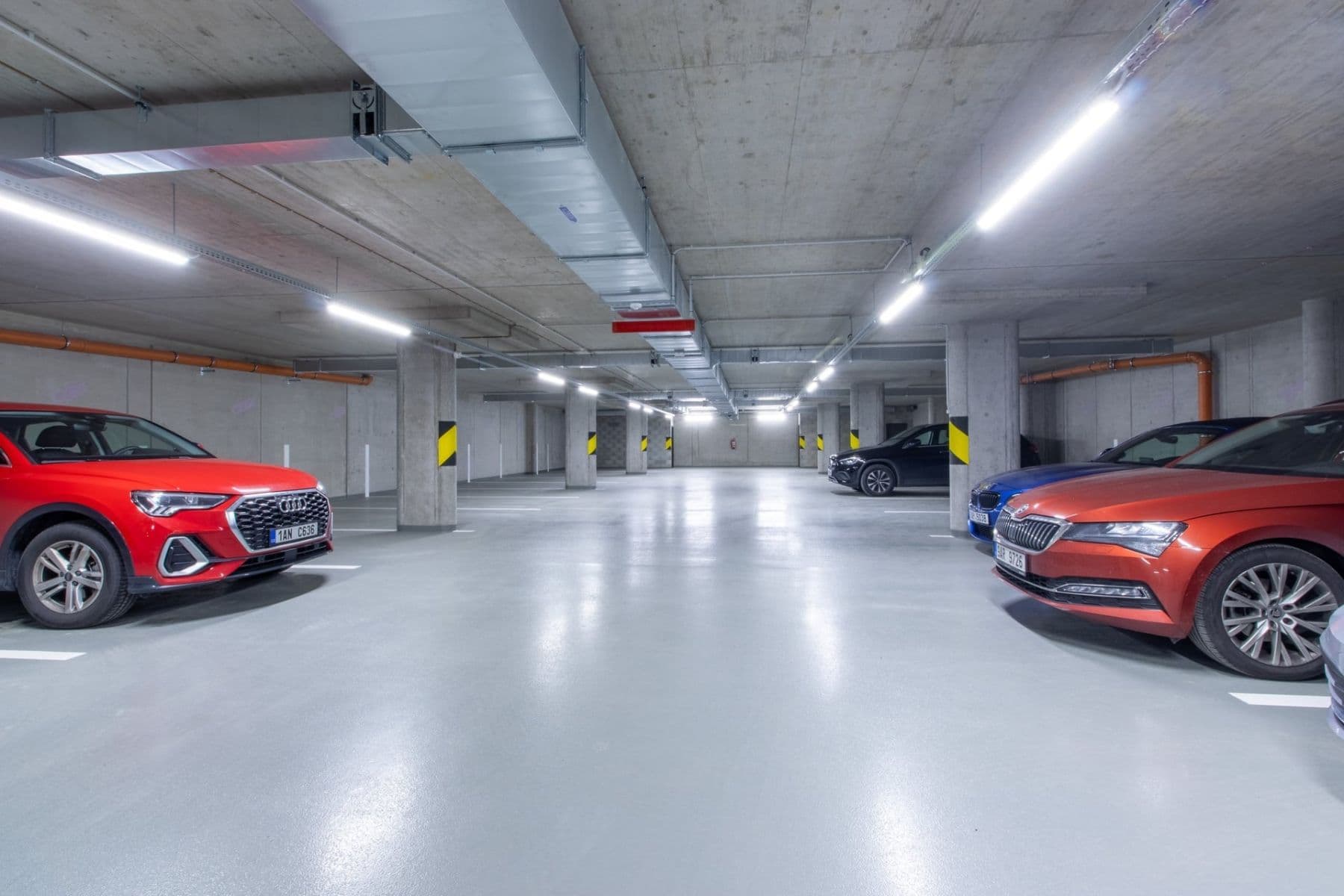 Prenájom bytu 3-izbový 82 m², U Komína, Praha, Praha Prenájom bytu 3-izbový 82 m², U Komína, Praha, Praha