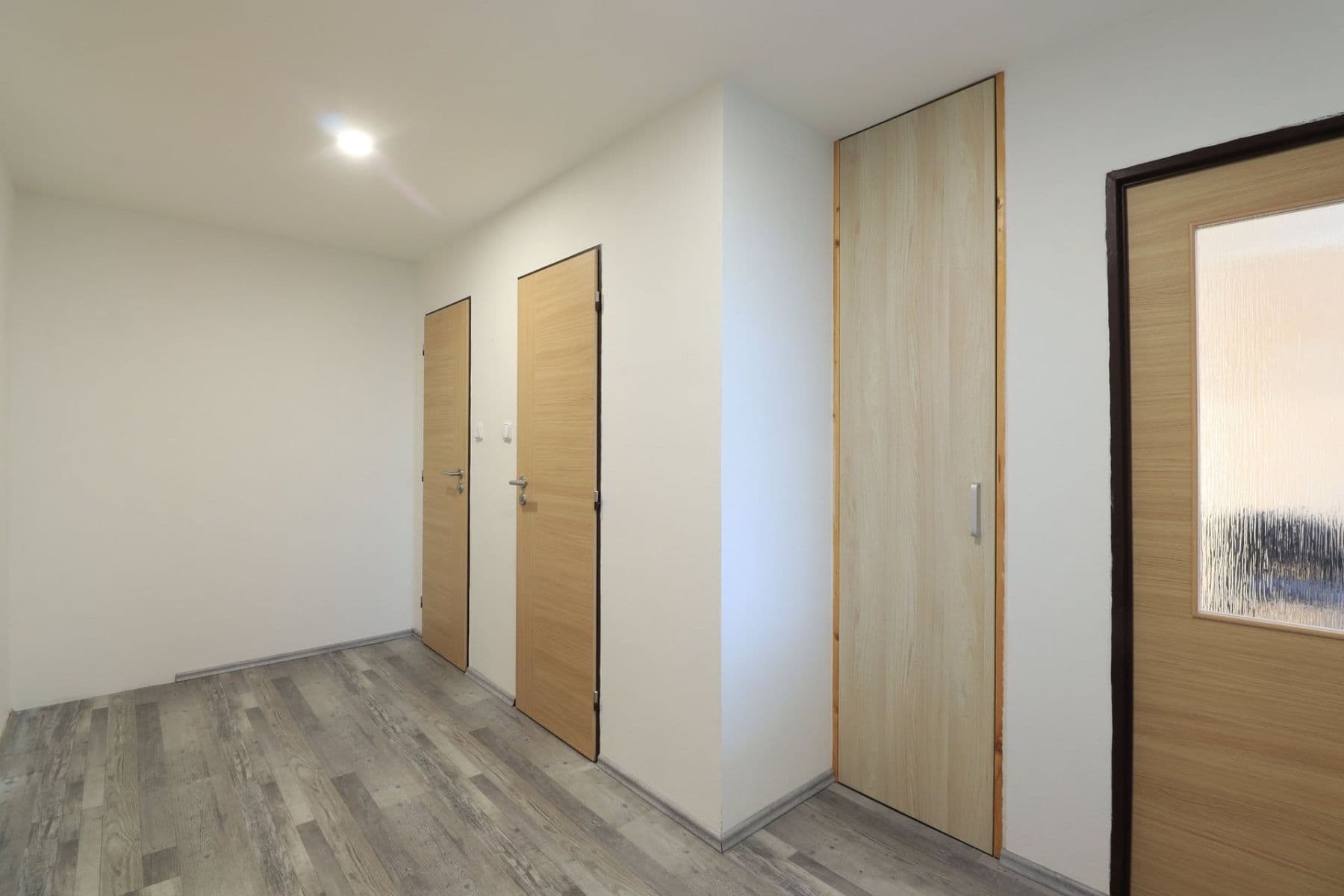 Prenájom bytu 3-izbový 66 m², Petýrkova, Praha, Praha Prenájom bytu 3-izbový 66 m², Petýrkova, Praha, Praha