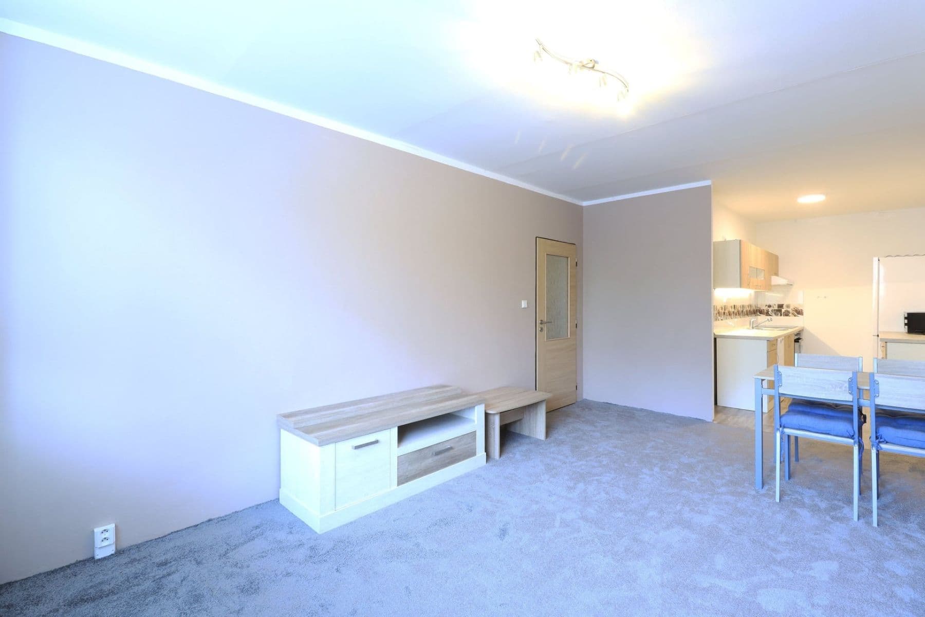 Prenájom bytu 3-izbový 66 m², Petýrkova, Praha, Praha Prenájom bytu 3-izbový 66 m², Petýrkova, Praha, Praha