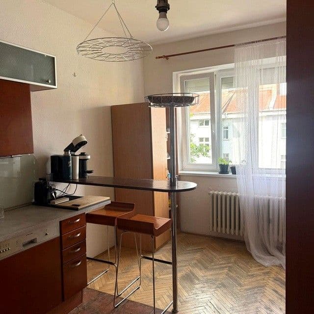 Predaj bytu 1-izbový 48 m², V Zálomu, Praha, Praha Predaj bytu 1-izbový 48 m², V Zálomu, Praha, Praha