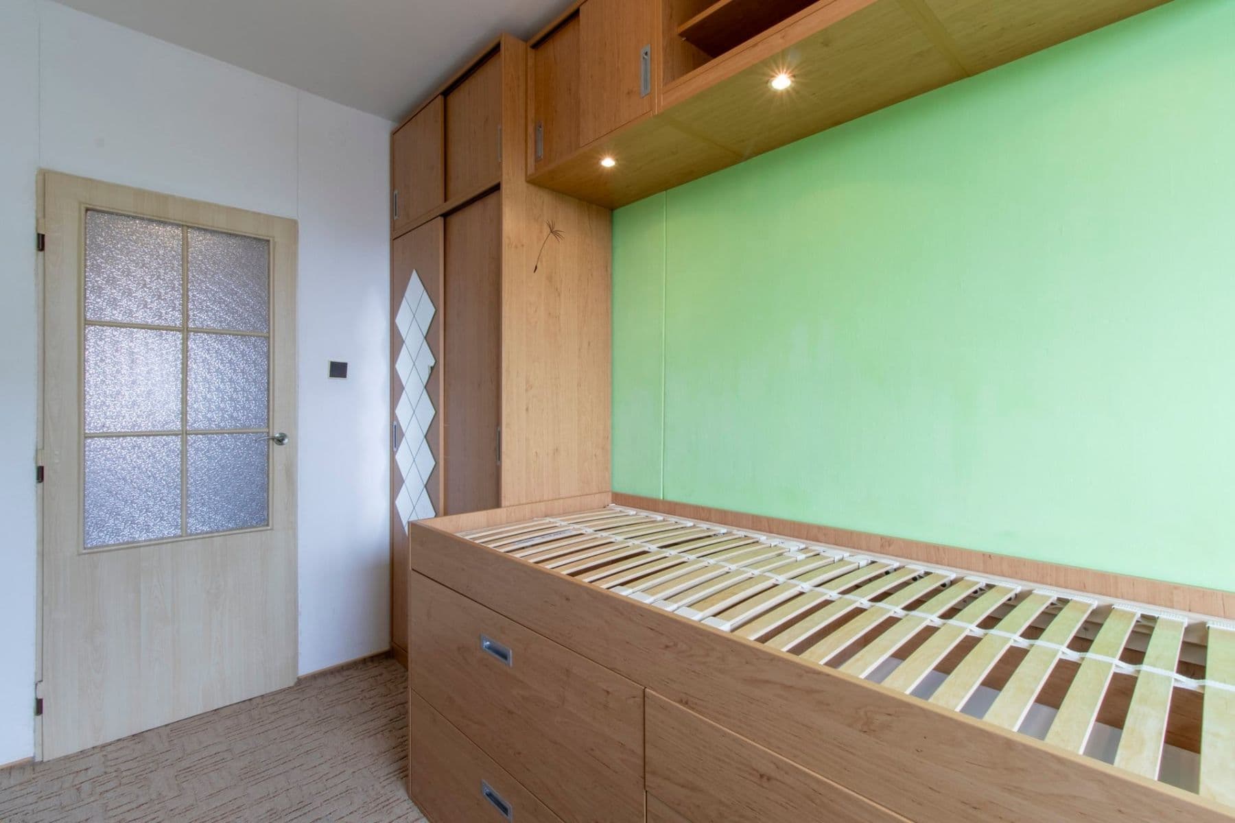 Prenájom bytu 4-izbový 62 m², Jílovská, Praha, Praha Prenájom bytu 4-izbový 62 m², Jílovská, Praha, Praha