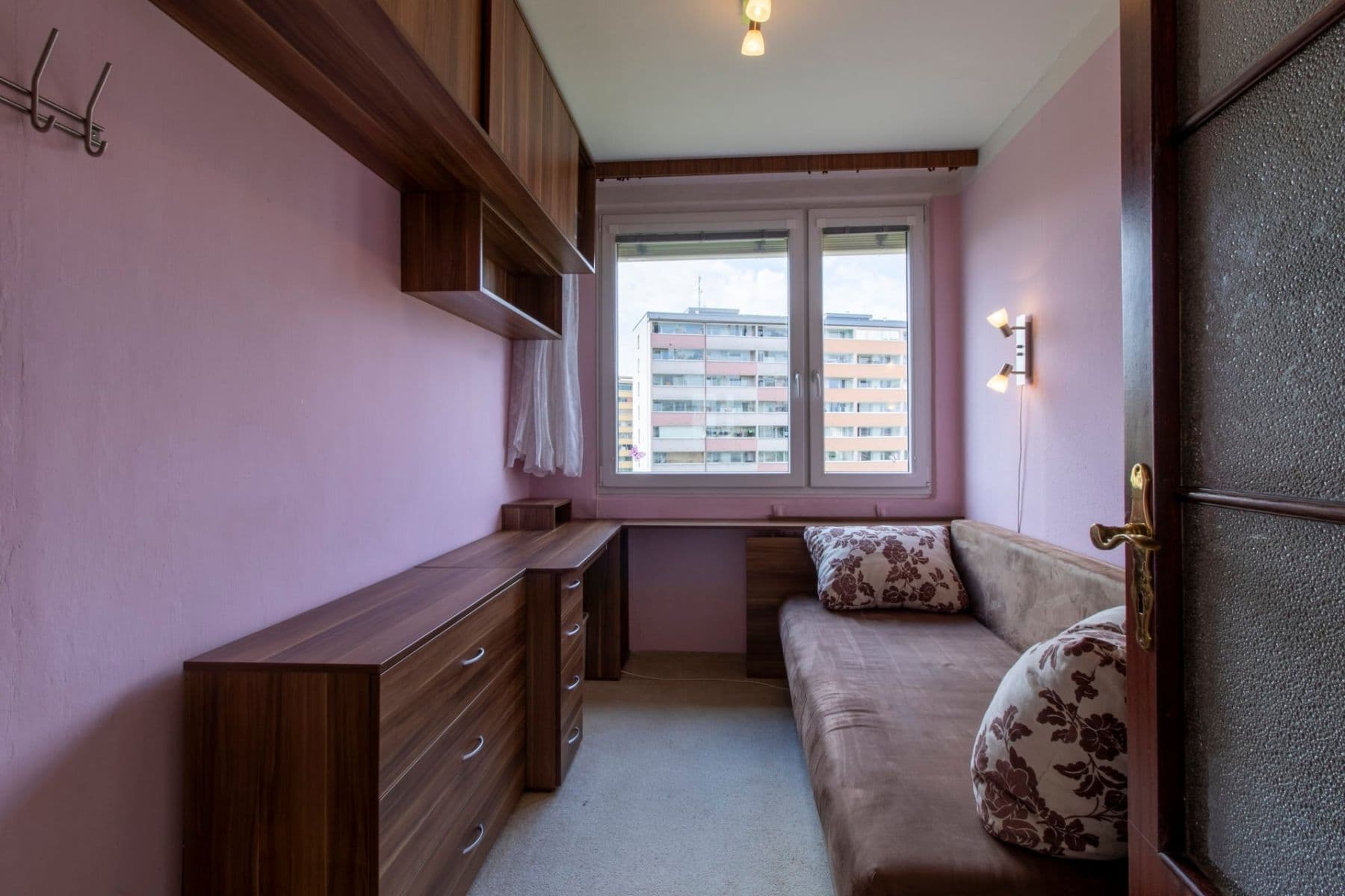 Prenájom bytu 4-izbový 62 m², Jílovská, Praha, Praha Prenájom bytu 4-izbový 62 m², Jílovská, Praha, Praha