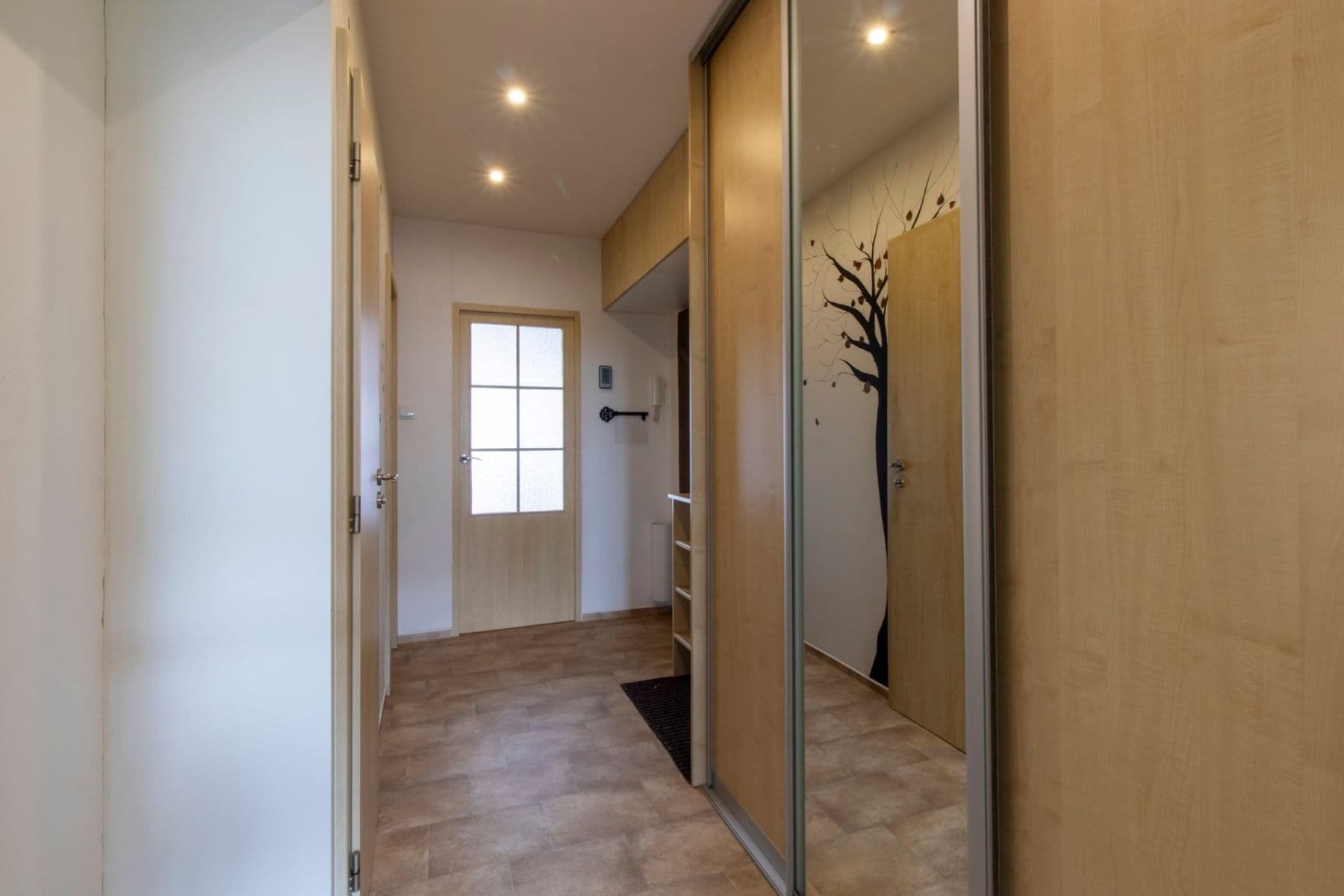 Prenájom bytu 4-izbový 62 m², Jílovská, Praha, Praha Prenájom bytu 4-izbový 62 m², Jílovská, Praha, Praha