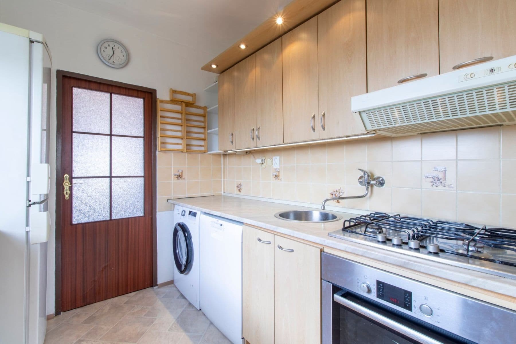 Prenájom bytu 4-izbový 62 m², Jílovská, Praha, Praha Prenájom bytu 4-izbový 62 m², Jílovská, Praha, Praha