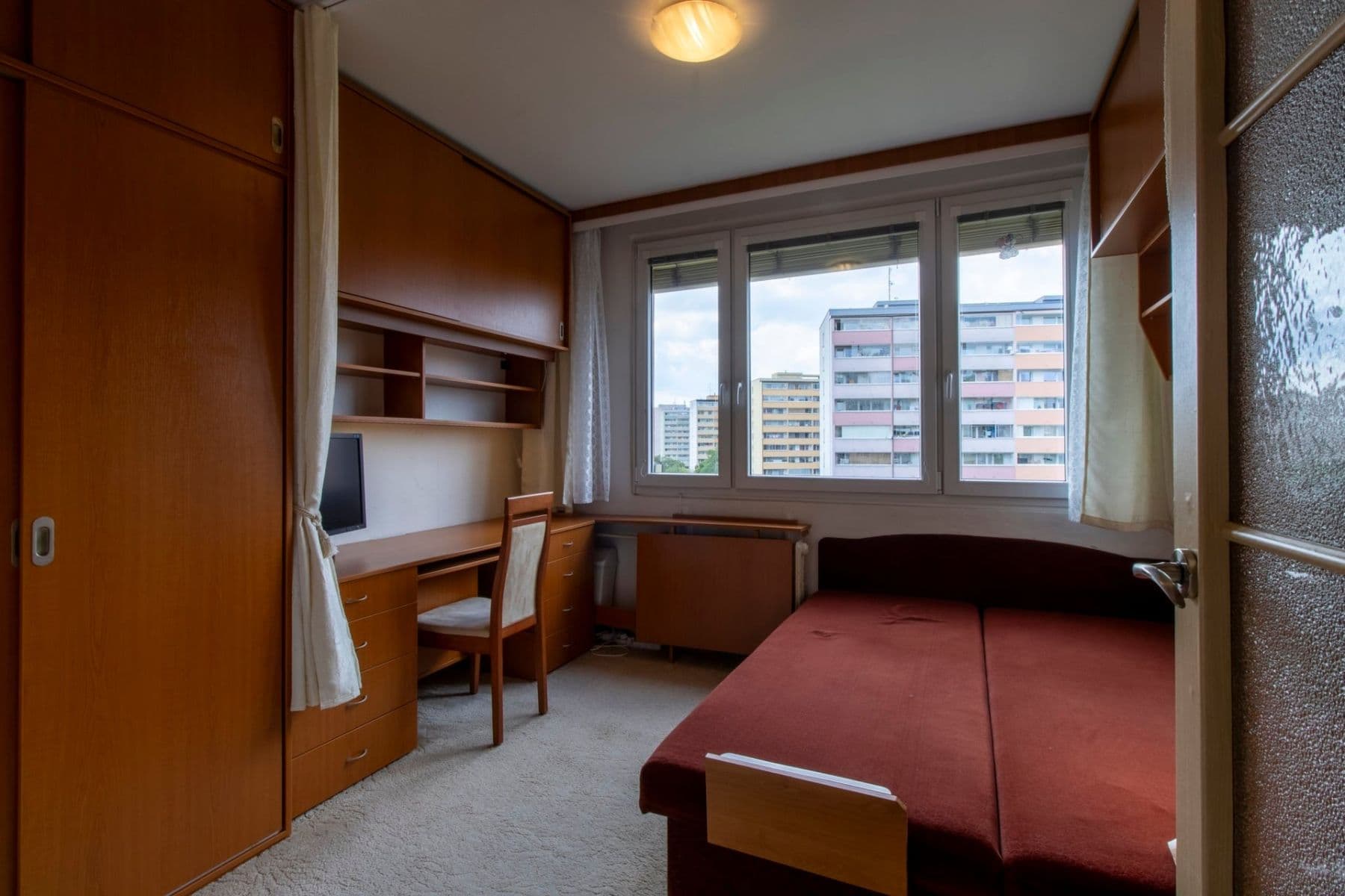 Prenájom bytu 4-izbový 62 m², Jílovská, Praha, Praha Prenájom bytu 4-izbový 62 m², Jílovská, Praha, Praha