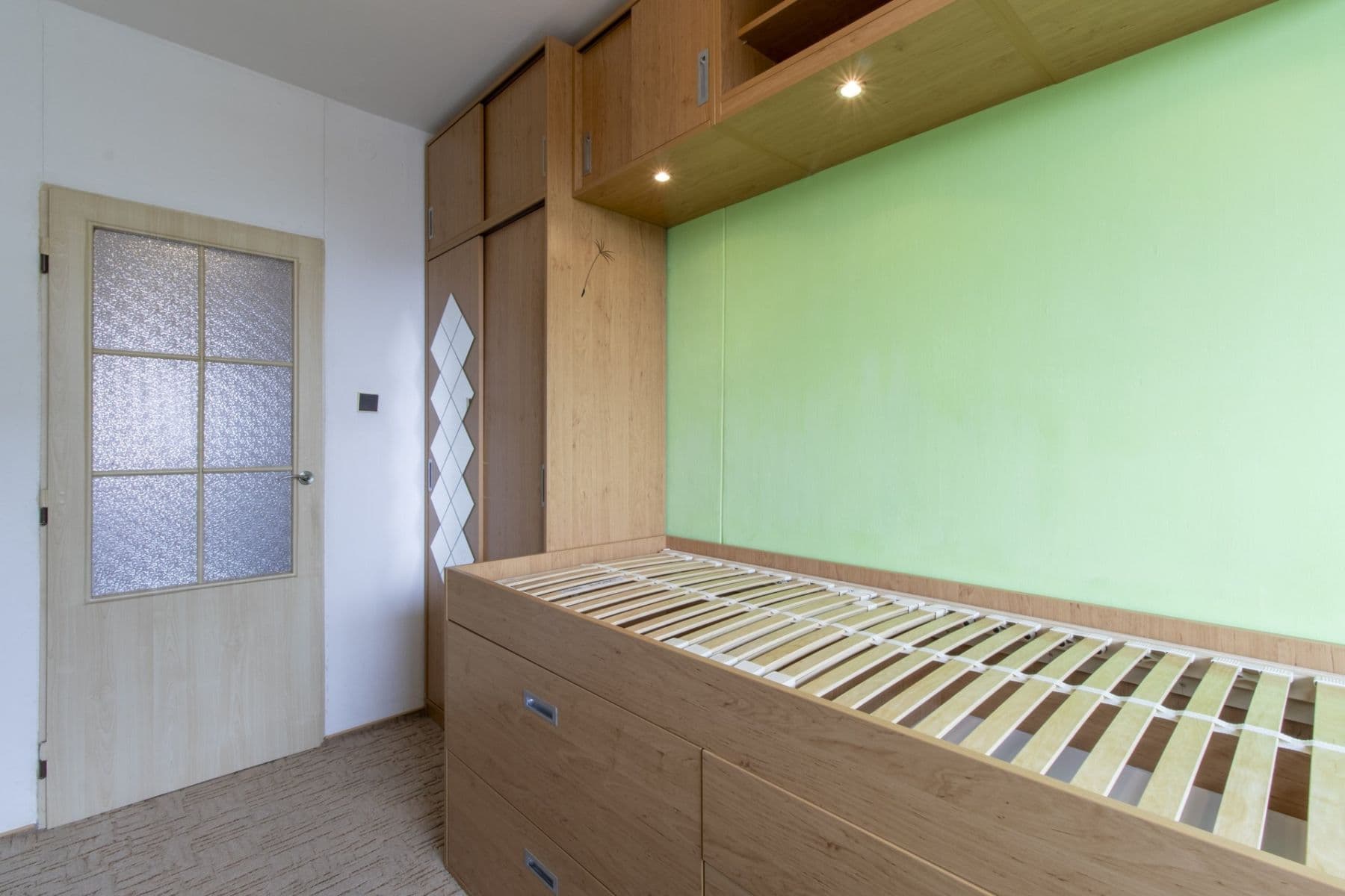 Prenájom bytu 4-izbový 62 m², Jílovská, Praha, Praha Prenájom bytu 4-izbový 62 m², Jílovská, Praha, Praha