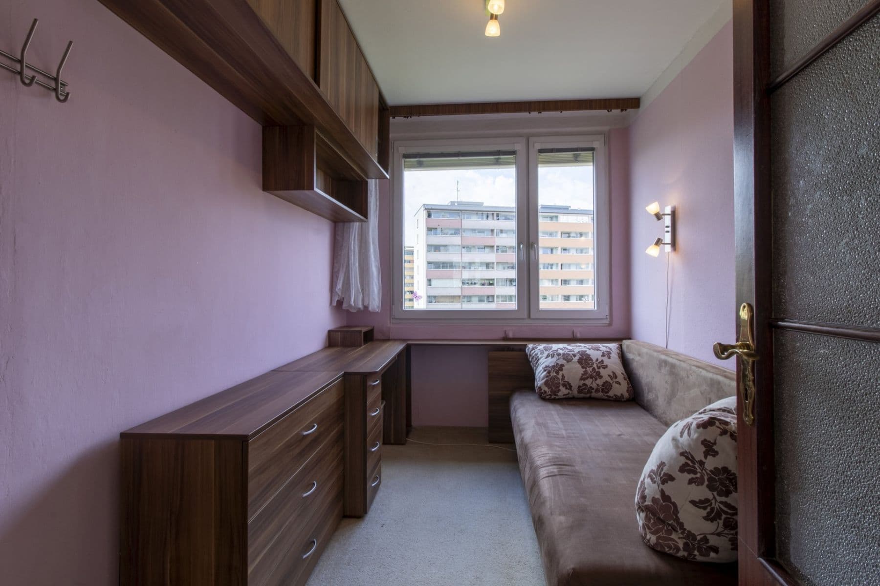 Prenájom bytu 4-izbový 62 m², Jílovská, Praha, Praha Prenájom bytu 4-izbový 62 m², Jílovská, Praha, Praha