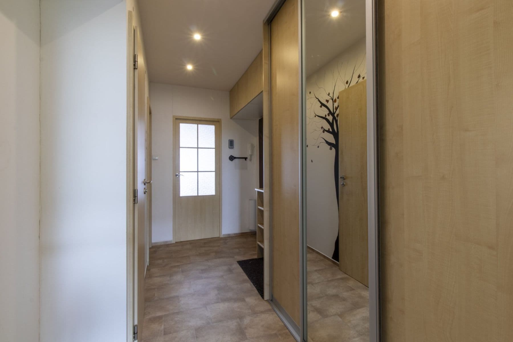Prenájom bytu 4-izbový 62 m², Jílovská, Praha, Praha Prenájom bytu 4-izbový 62 m², Jílovská, Praha, Praha