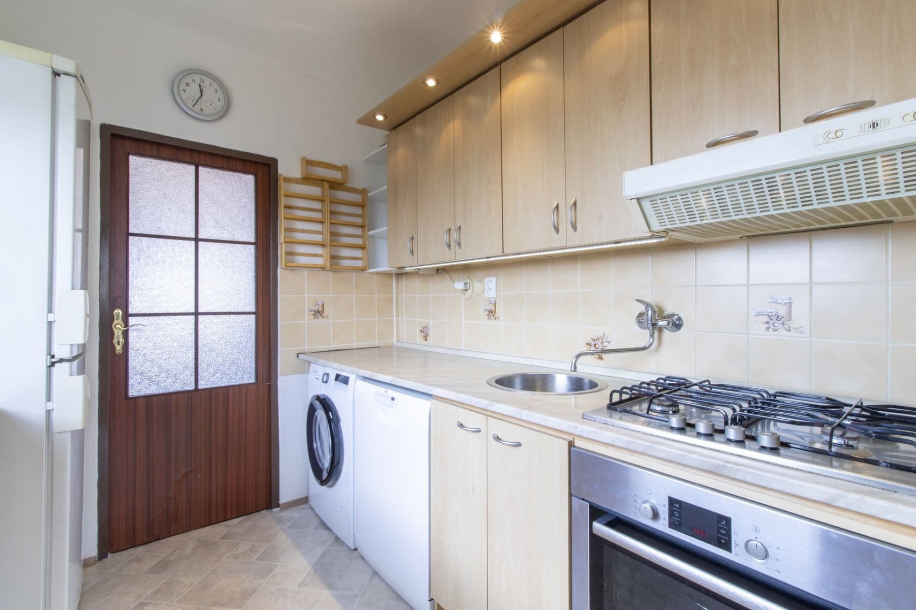 Prenájom bytu 4-izbový 62 m², Jílovská, Praha, Praha Prenájom bytu 4-izbový 62 m², Jílovská, Praha, Praha