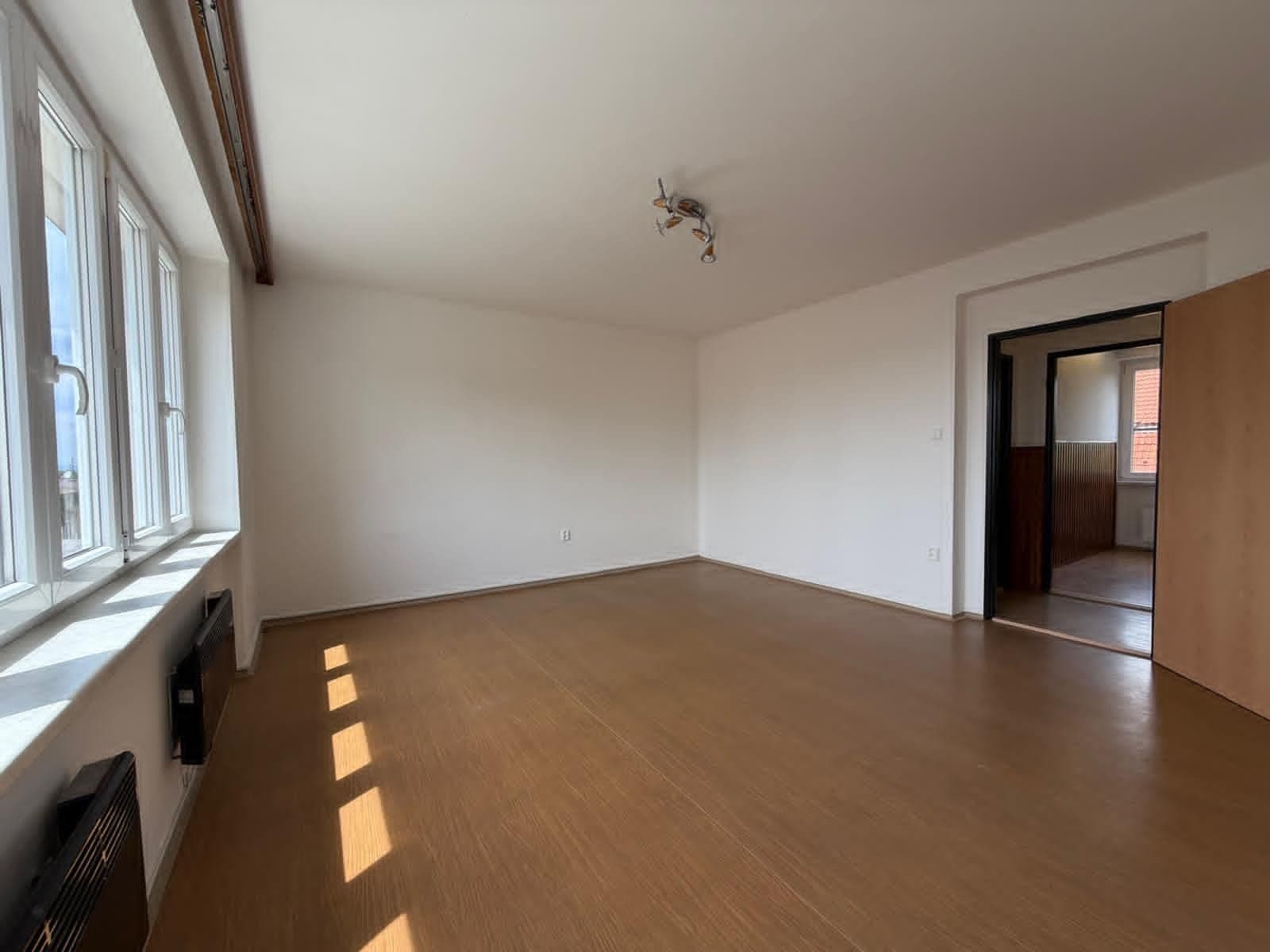 Prenájom bytu 3-izbový 65 m², Horova, Říčany, Středočeský kraj Prenájom bytu 3-izbový 65 m², Horova, Říčany, Středočeský kraj