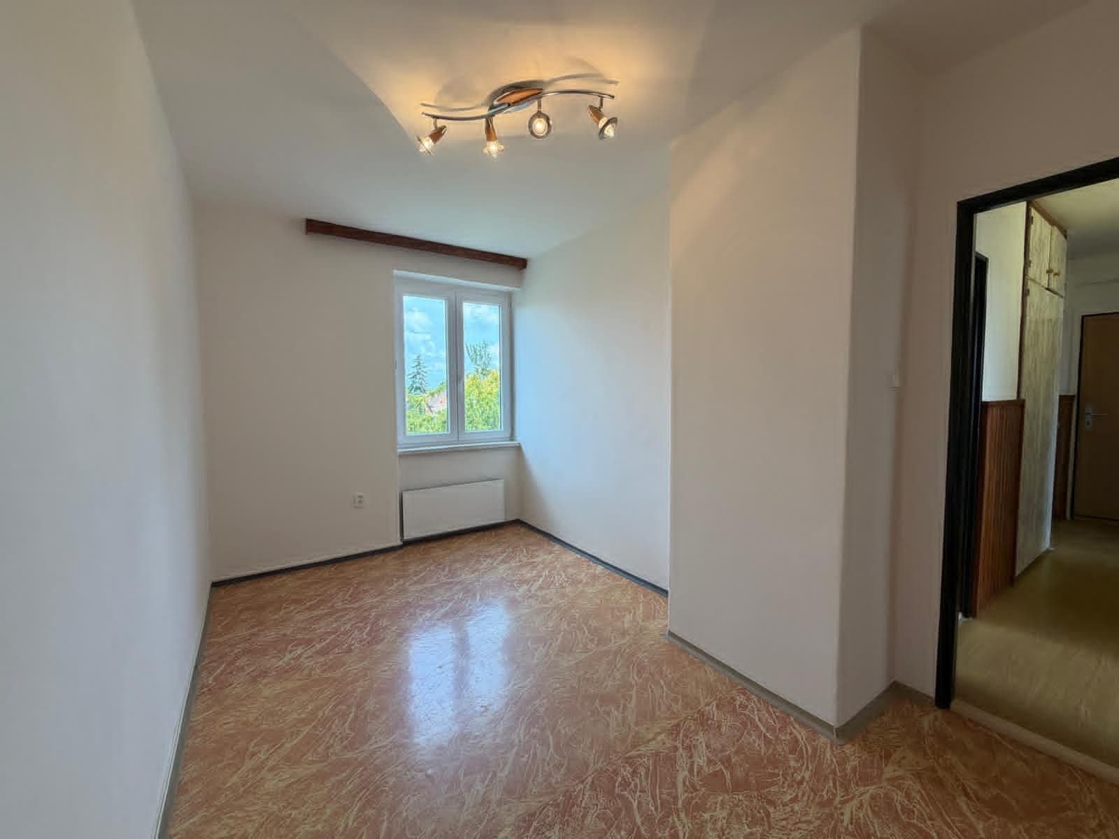 Prenájom bytu 3-izbový 65 m², Horova, Říčany, Středočeský kraj Prenájom bytu 3-izbový 65 m², Horova, Říčany, Středočeský kraj