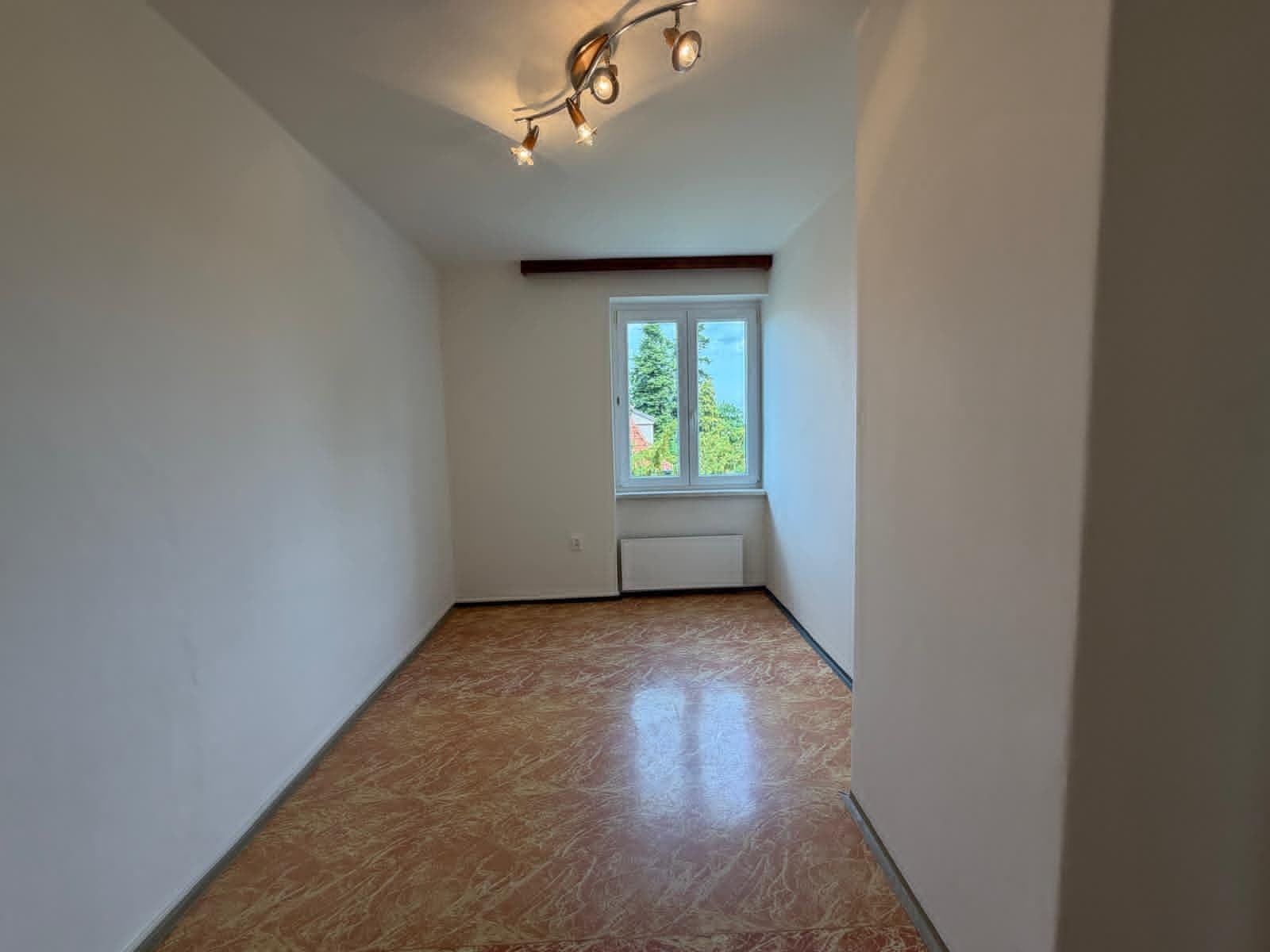 Prenájom bytu 3-izbový 65 m², Horova, Říčany, Středočeský kraj Prenájom bytu 3-izbový 65 m², Horova, Říčany, Středočeský kraj