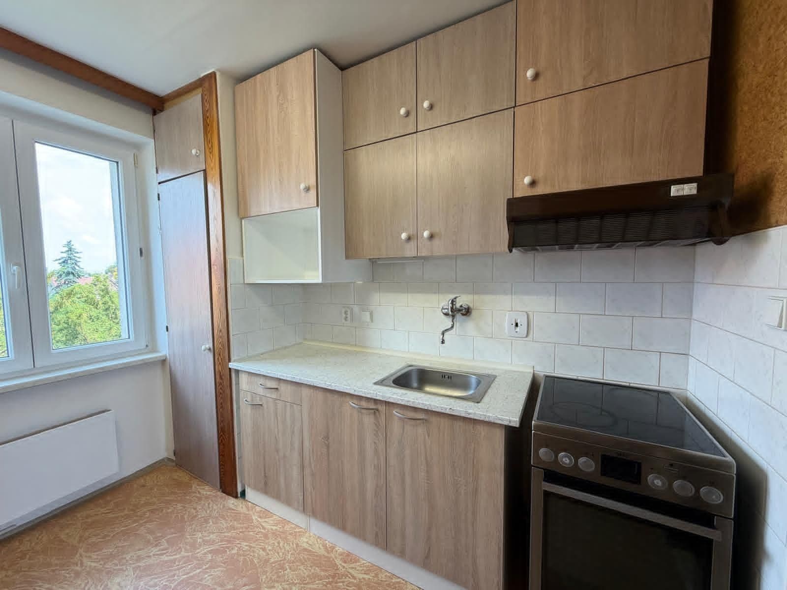 Prenájom bytu 3-izbový 65 m², Horova, Říčany, Středočeský kraj Prenájom bytu 3-izbový 65 m², Horova, Říčany, Středočeský kraj