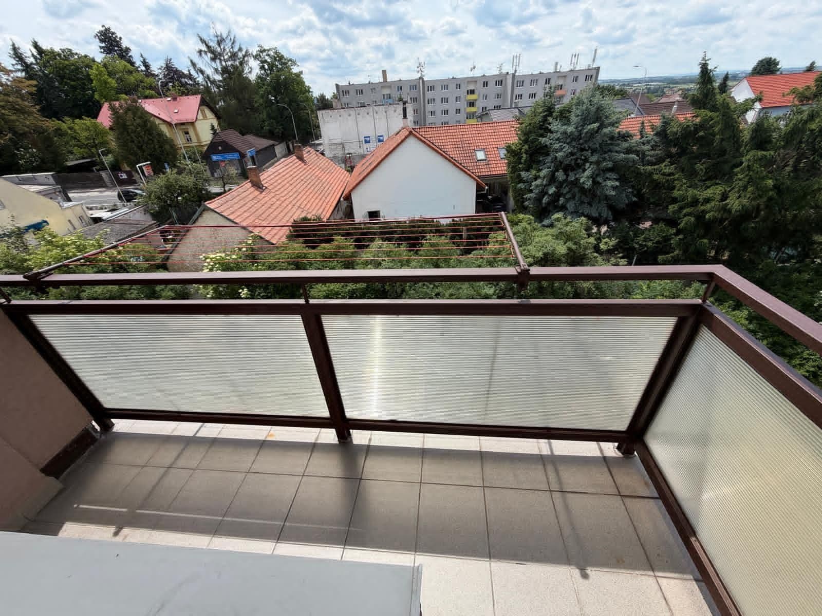 Prenájom bytu 3-izbový 65 m², Horova, Říčany, Středočeský kraj Prenájom bytu 3-izbový 65 m², Horova, Říčany, Středočeský kraj