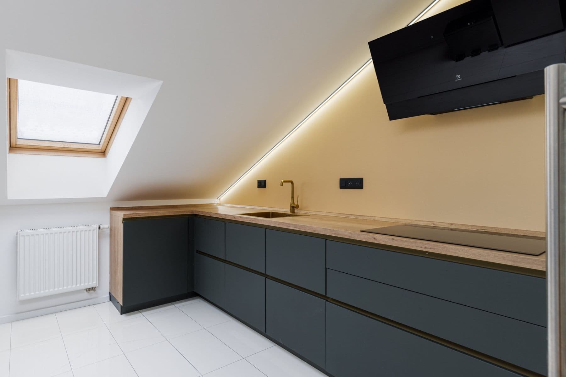 Prenájom bytu 3-izbový 63 m², Na Popelce, Praha, Praha Prenájom bytu 3-izbový 63 m², Na Popelce, Praha, Praha