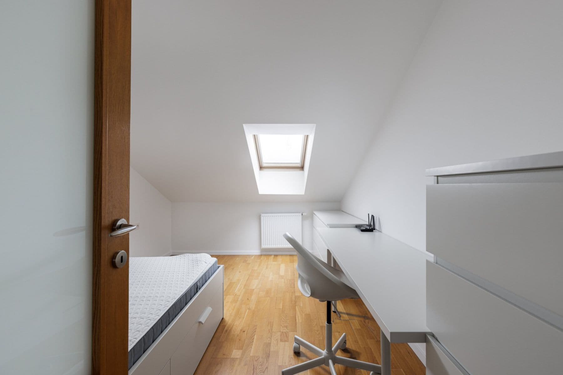 Prenájom bytu 3-izbový 63 m², Na Popelce, Praha, Praha Prenájom bytu 3-izbový 63 m², Na Popelce, Praha, Praha