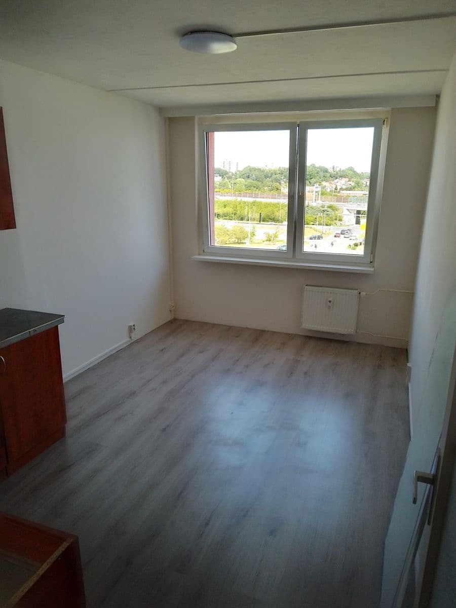 Prenájom bytu 2-izbový 39 m², Bryksova, Praha, Praha Prenájom bytu 2-izbový 39 m², Bryksova, Praha, Praha