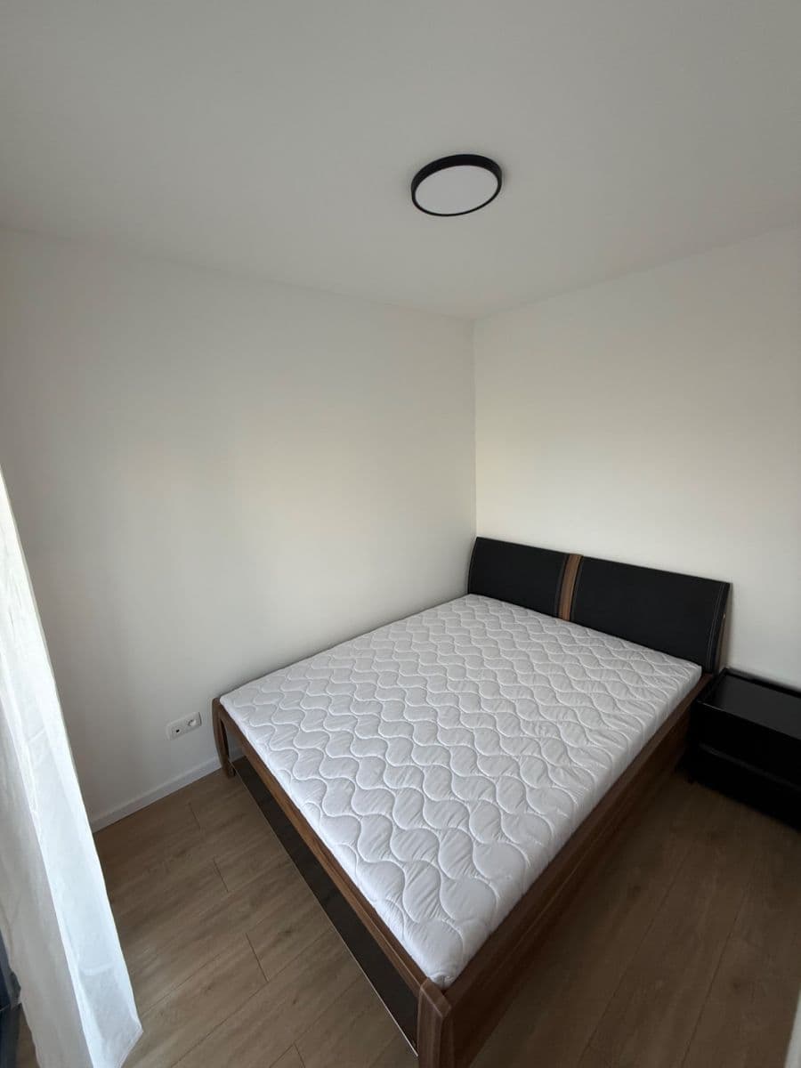 Prenájom bytu 2-izbový 35 m², Bernolákova, Trnava, Trnavský kraj Prenájom bytu 2-izbový 35 m², Bernolákova, Trnava, Trnavský kraj