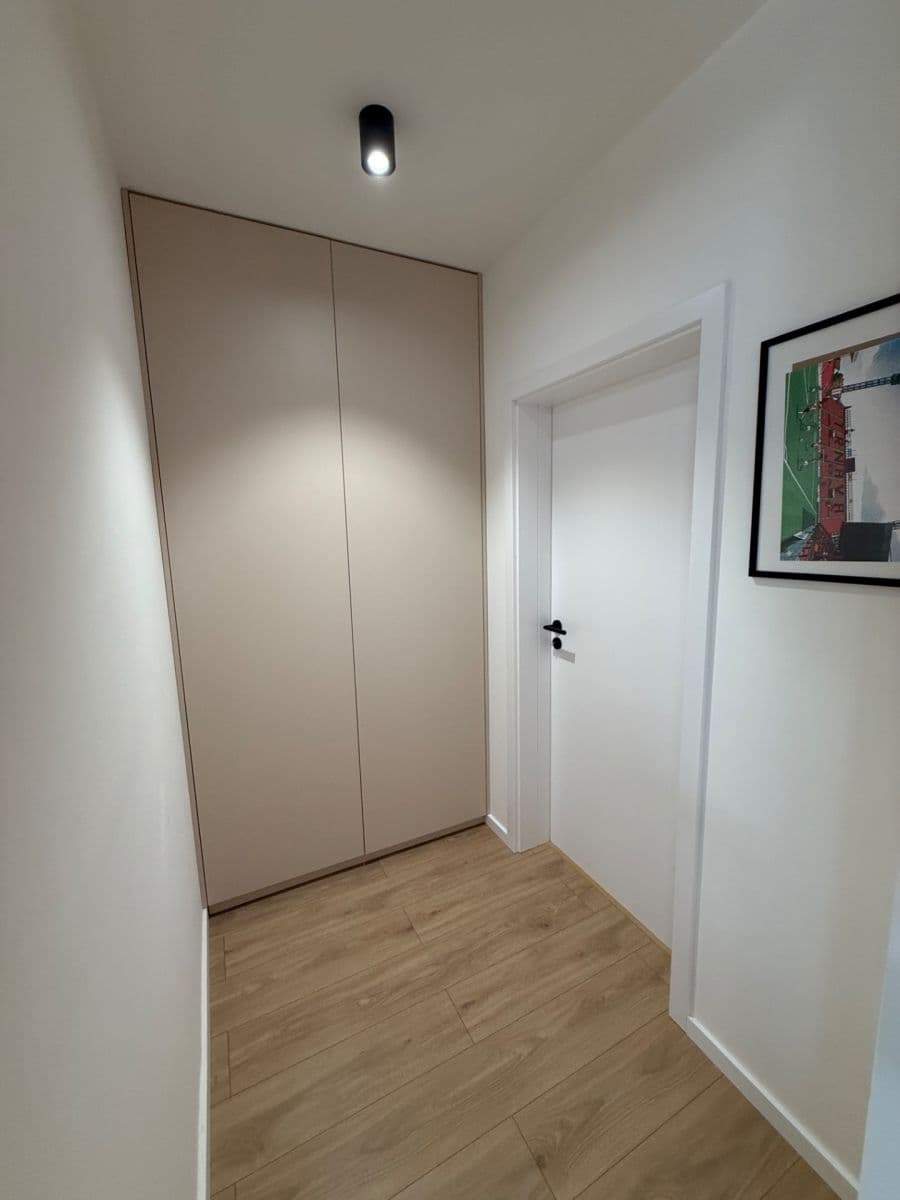 Prenájom bytu 2-izbový 35 m², Bernolákova, Trnava, Trnavský kraj Prenájom bytu 2-izbový 35 m², Bernolákova, Trnava, Trnavský kraj
