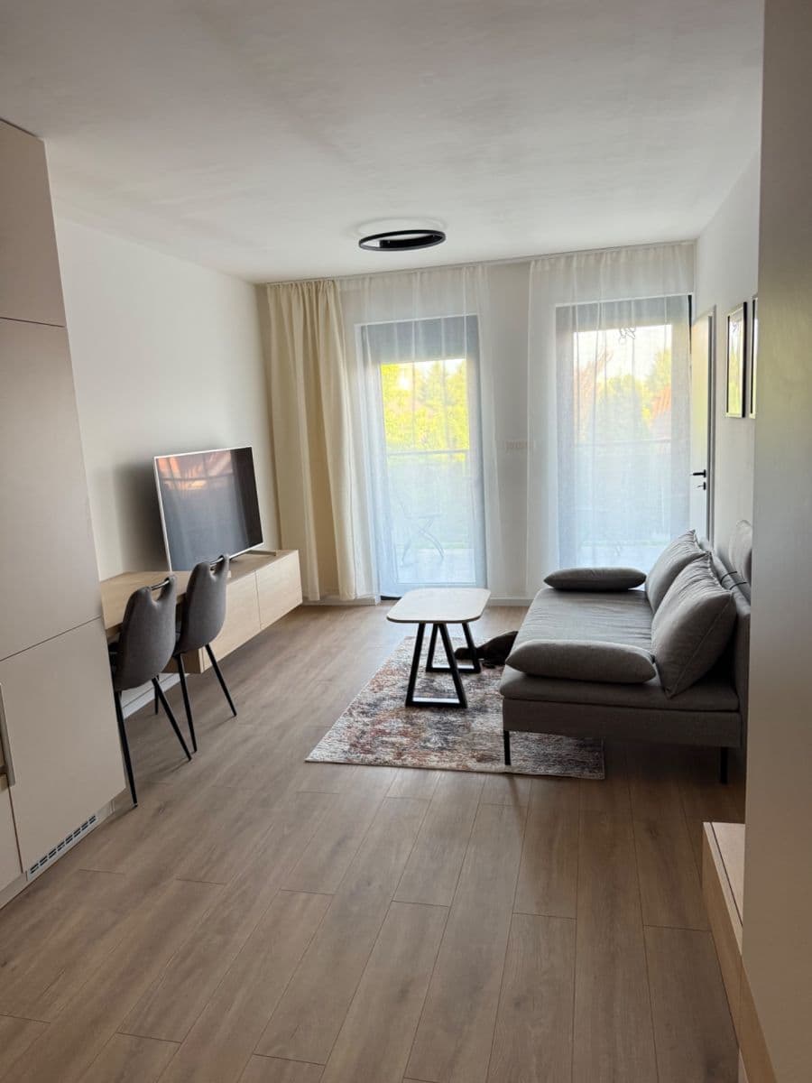 Prenájom bytu 2-izbový 35 m², Bernolákova, Trnava, Trnavský kraj Prenájom bytu 2-izbový 35 m², Bernolákova, Trnava, Trnavský kraj