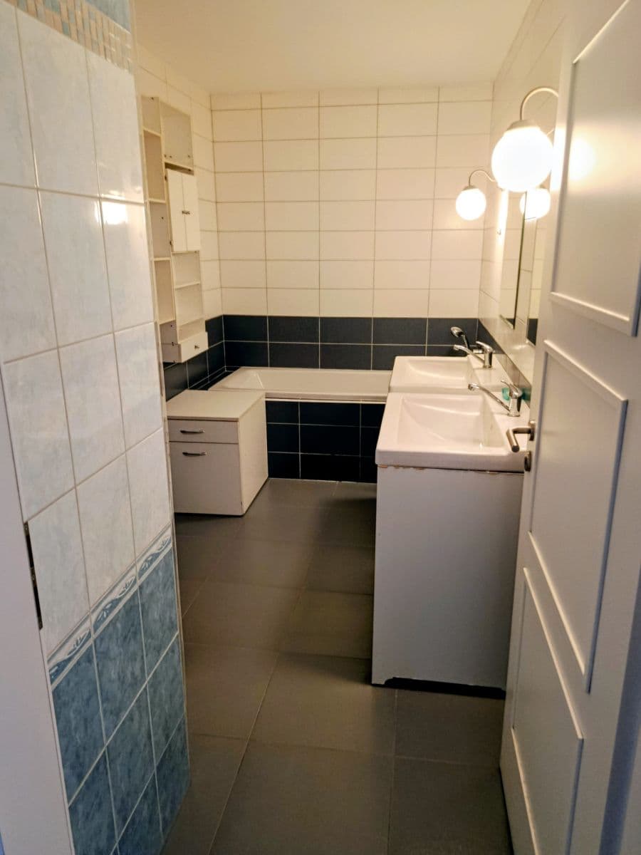 Predaj domu 155 m², pozemek 1.436 m², Sousedovice, Jihočeský kraj Predaj domu 155 m², pozemek 1.436 m², Sousedovice, Jihočeský kraj