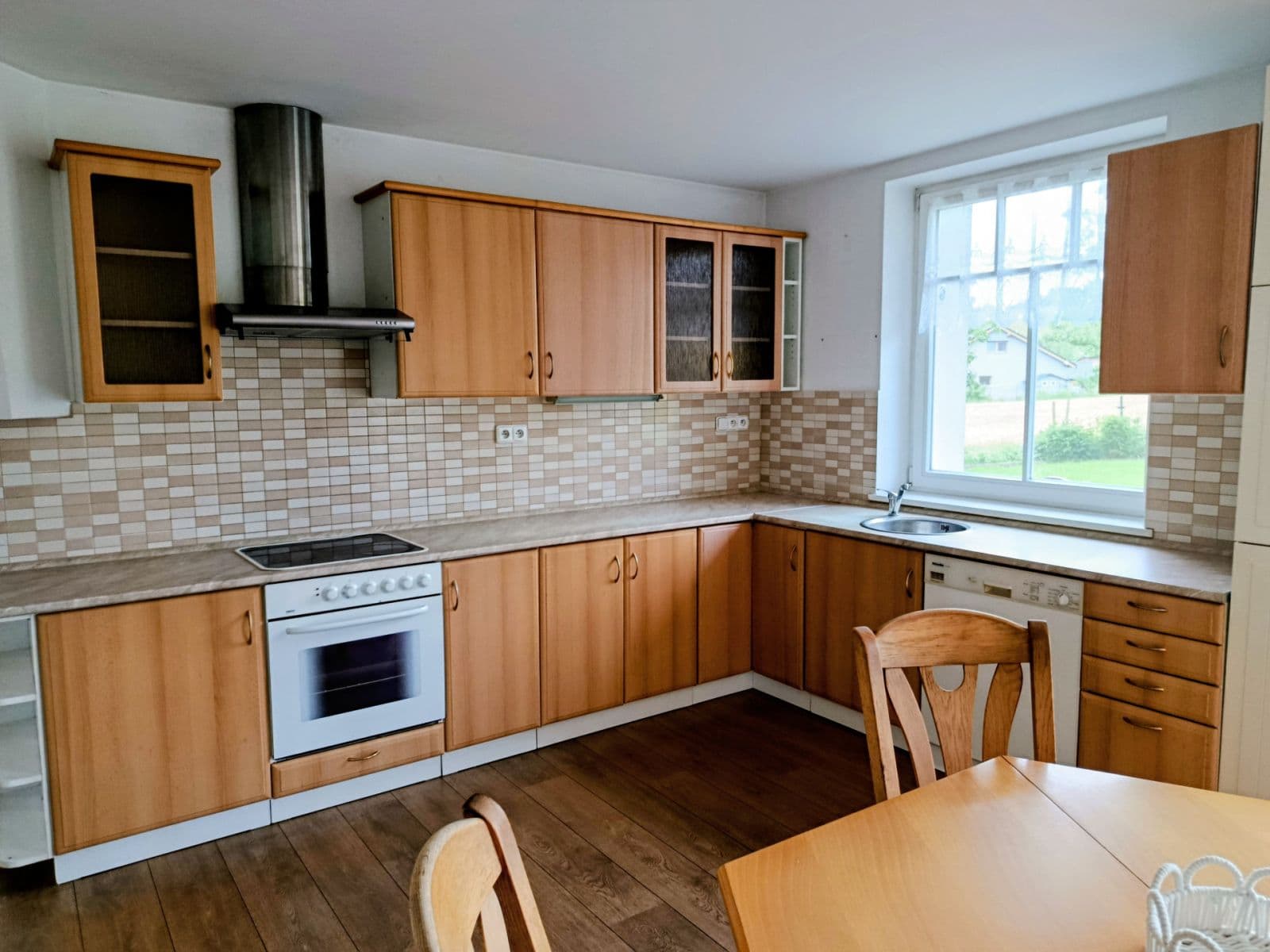 Predaj domu 155 m², pozemek 1.436 m², Sousedovice, Jihočeský kraj Predaj domu 155 m², pozemek 1.436 m², Sousedovice, Jihočeský kraj
