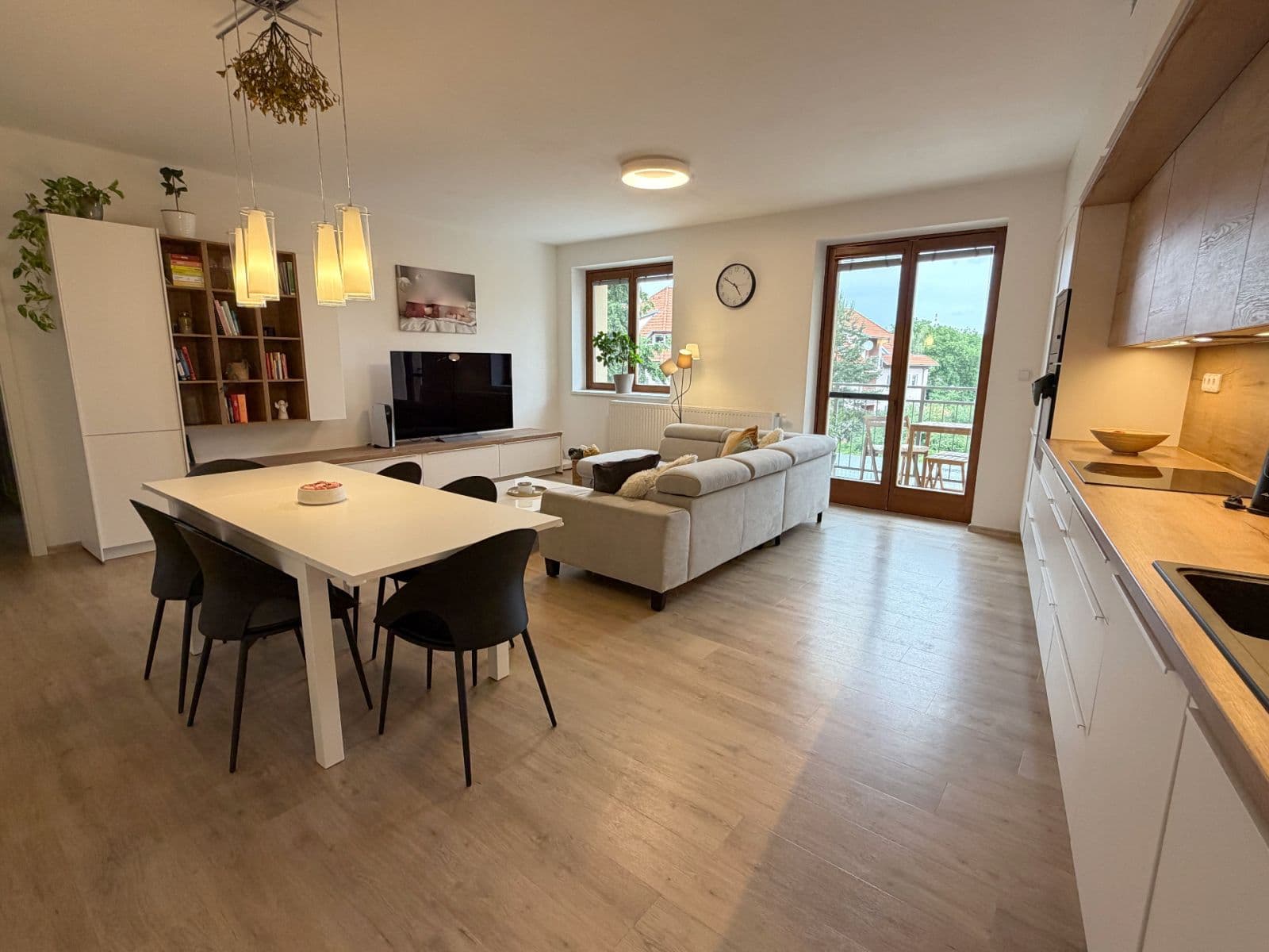 Predaj bytu 3-izbový 88 m², Budějovická, Písek, Jihočeský kraj Predaj bytu 3-izbový 88 m², Budějovická, Písek, Jihočeský kraj