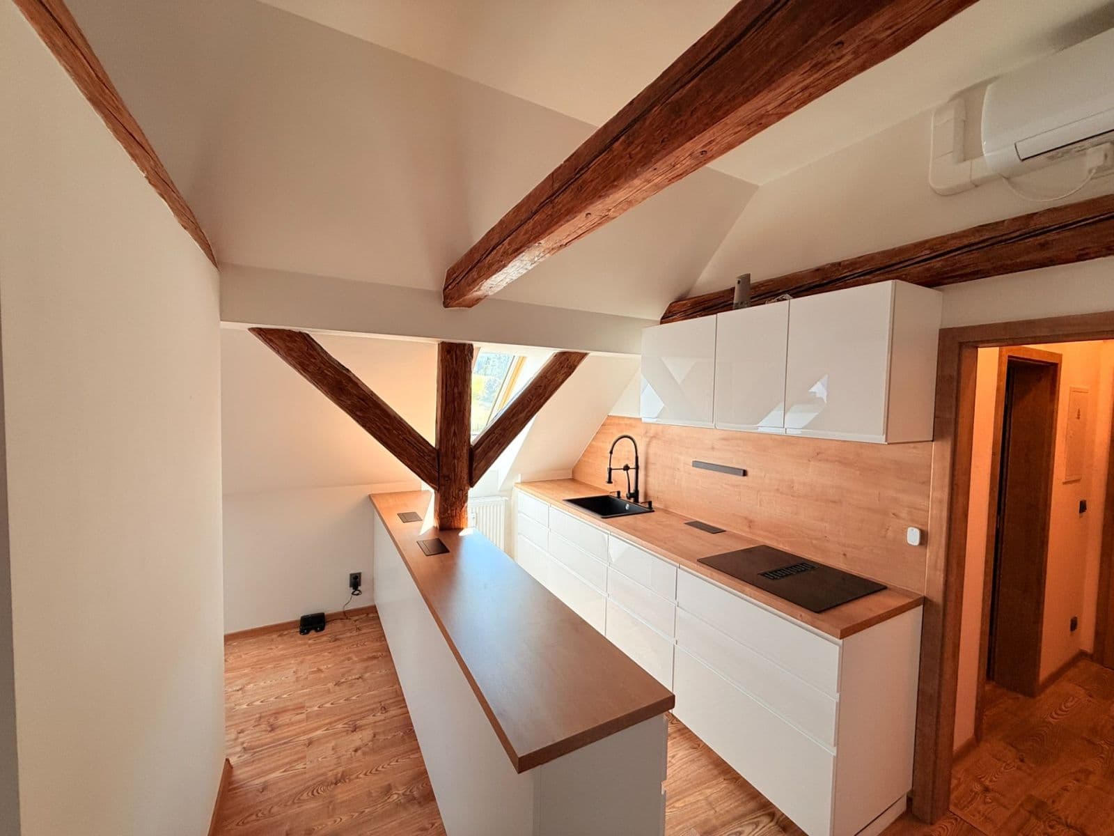Predaj bytu 1-izbový 36 m², Staré Buky, Královéhradecký kraj Predaj bytu 1-izbový 36 m², Staré Buky, Královéhradecký kraj