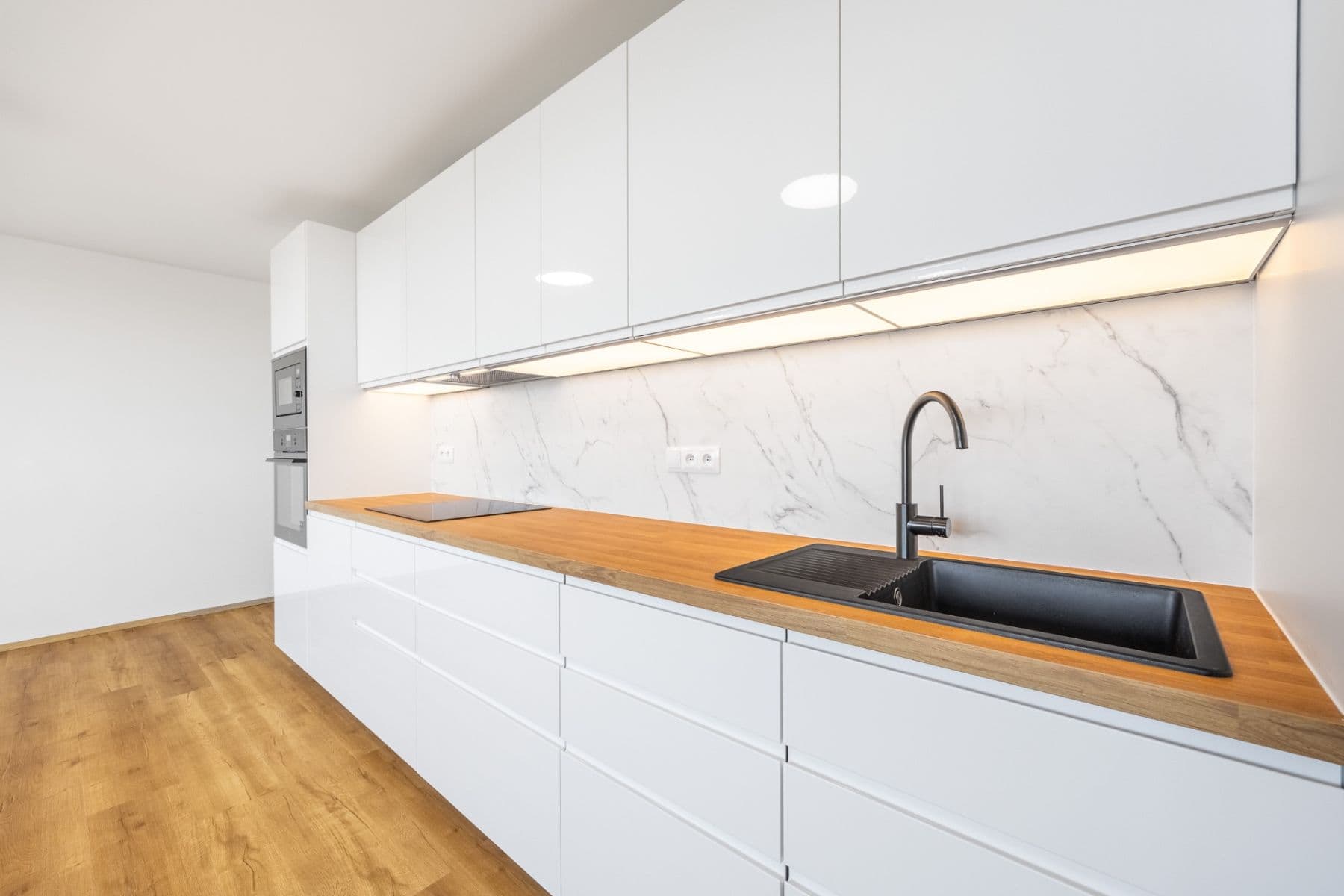 Predaj bytu 3-izbový 80 m², Daškova, Praha, Praha Predaj bytu 3-izbový 80 m², Daškova, Praha, Praha