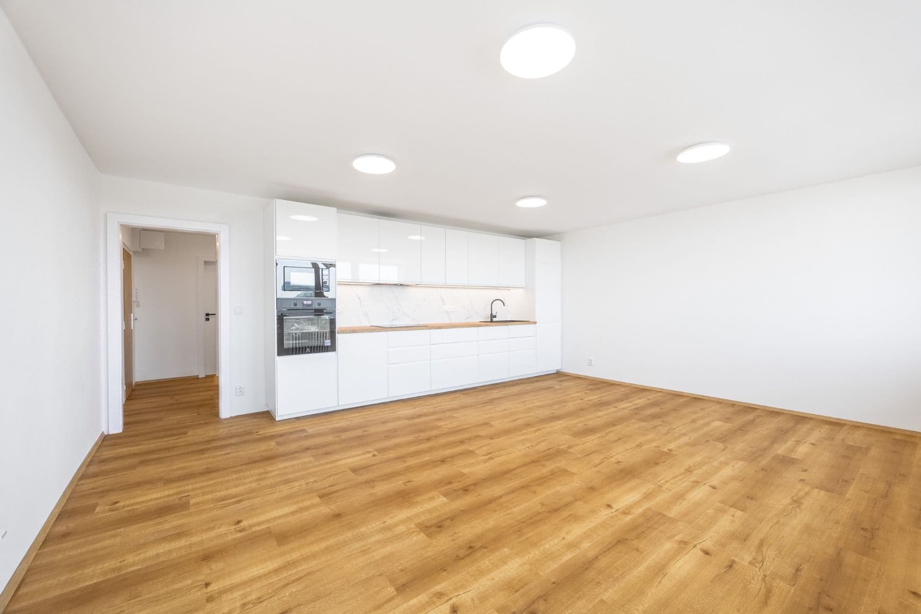 Predaj bytu 3-izbový 80 m², Daškova, Praha, Praha Predaj bytu 3-izbový 80 m², Daškova, Praha, Praha