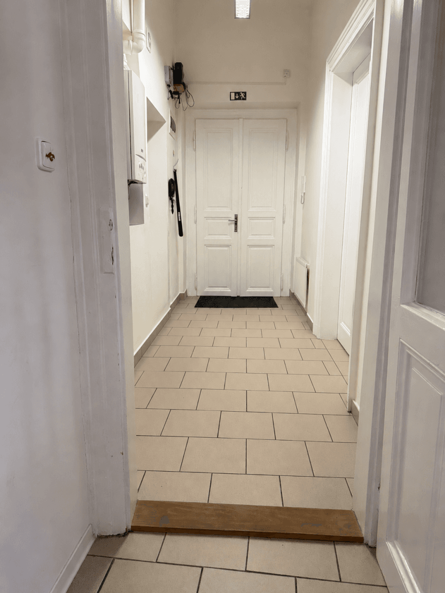 Prenájom bytu 1-izbový 40 m², Opatovická, Praha, Praha Prenájom bytu 1-izbový 40 m², Opatovická, Praha, Praha