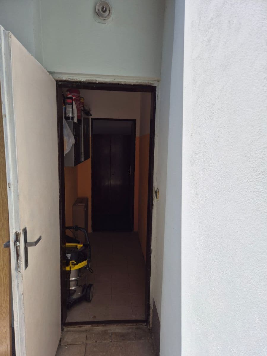 Prenájom bytu 1-izbový 32 m², Smíchovská, Praha, Praha Prenájom bytu 1-izbový 32 m², Smíchovská, Praha, Praha